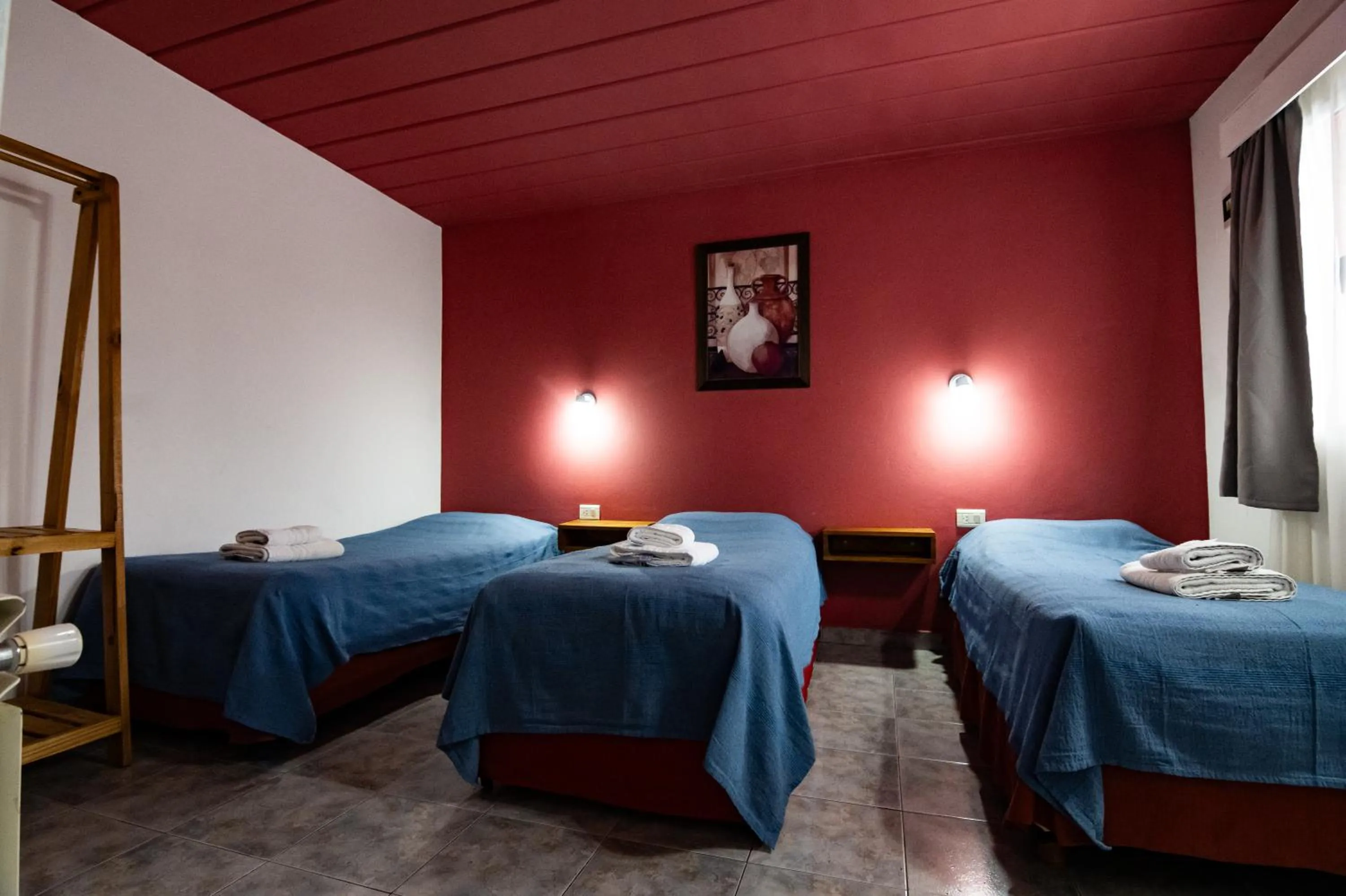 Photo of the whole room, Bed in Hosteria Patagonia