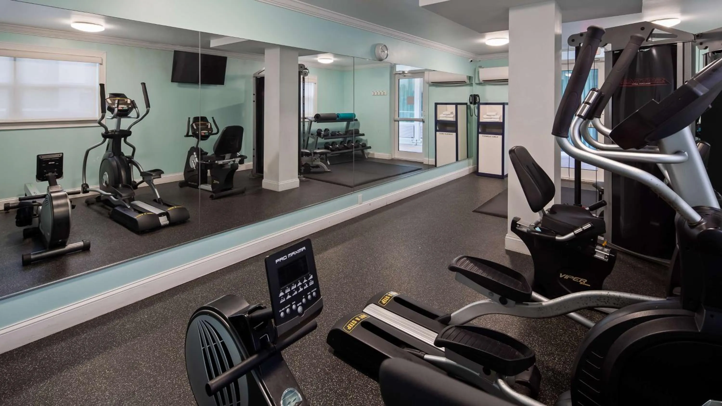 Fitness centre/facilities in Best Western Plus Oceanside Inn