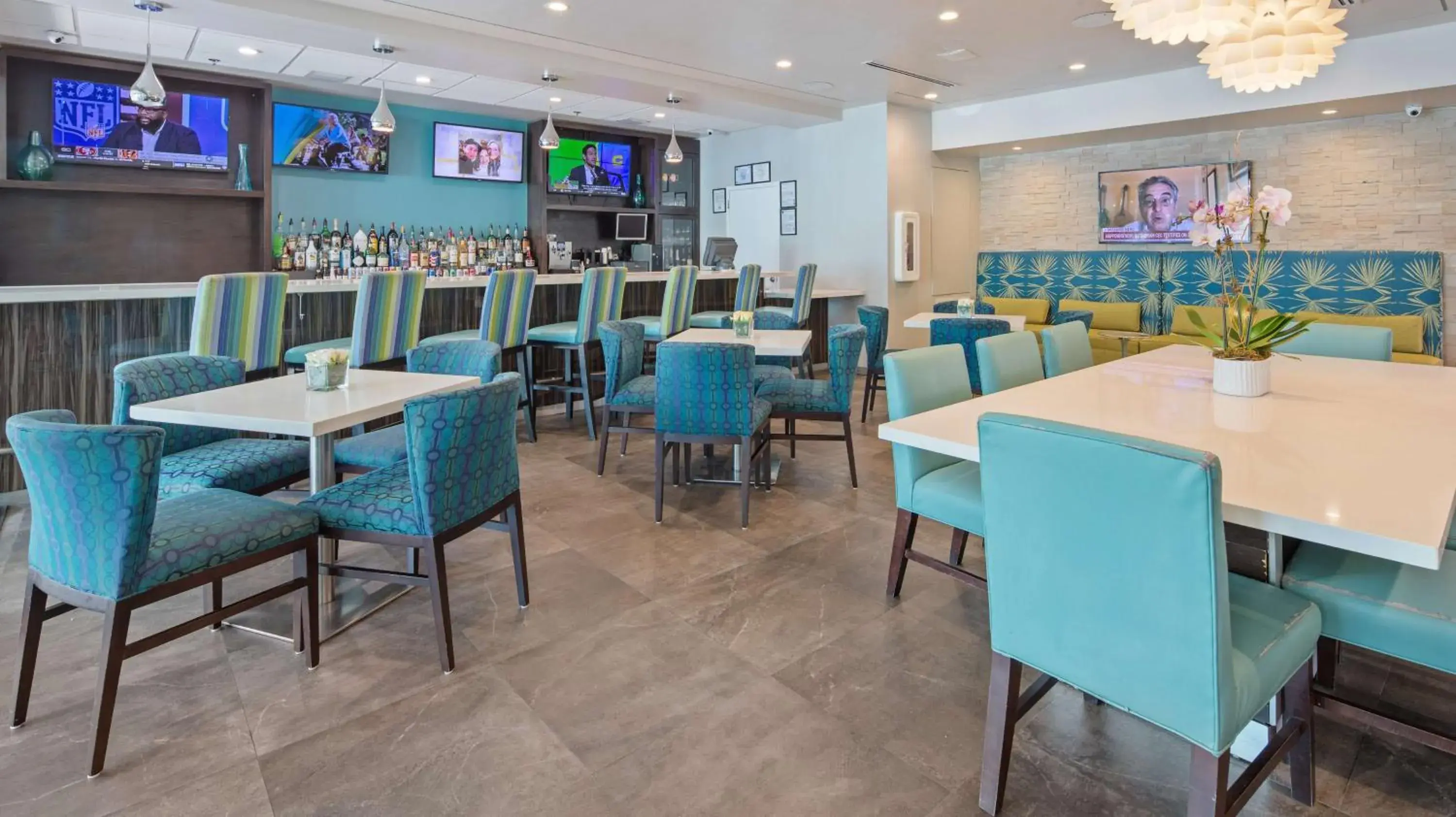 Restaurant/places to eat in Best Western Plus Oceanside Inn Restaurant/places to eat in Best Western Plus Oceanside Inn