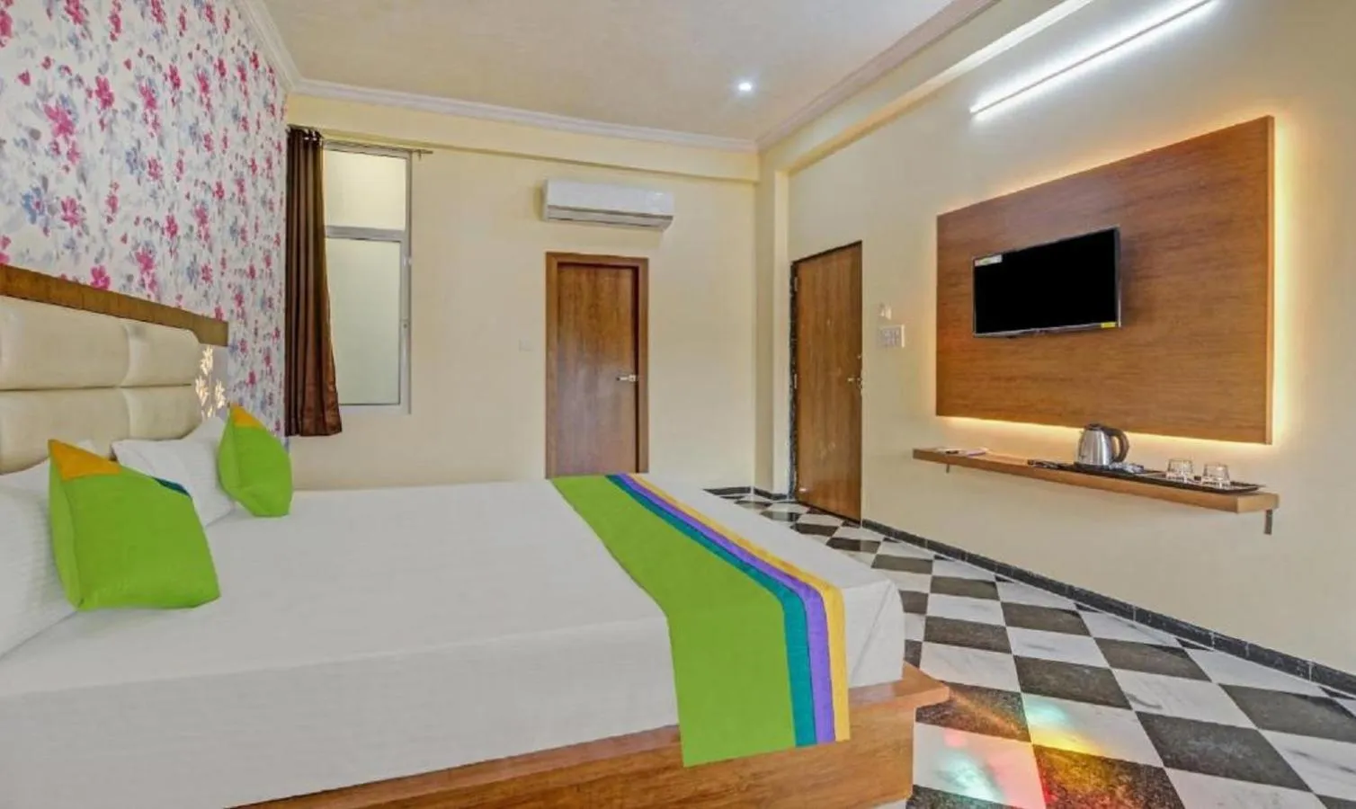 Bed in Hotel Vishvam Residency Udaipur