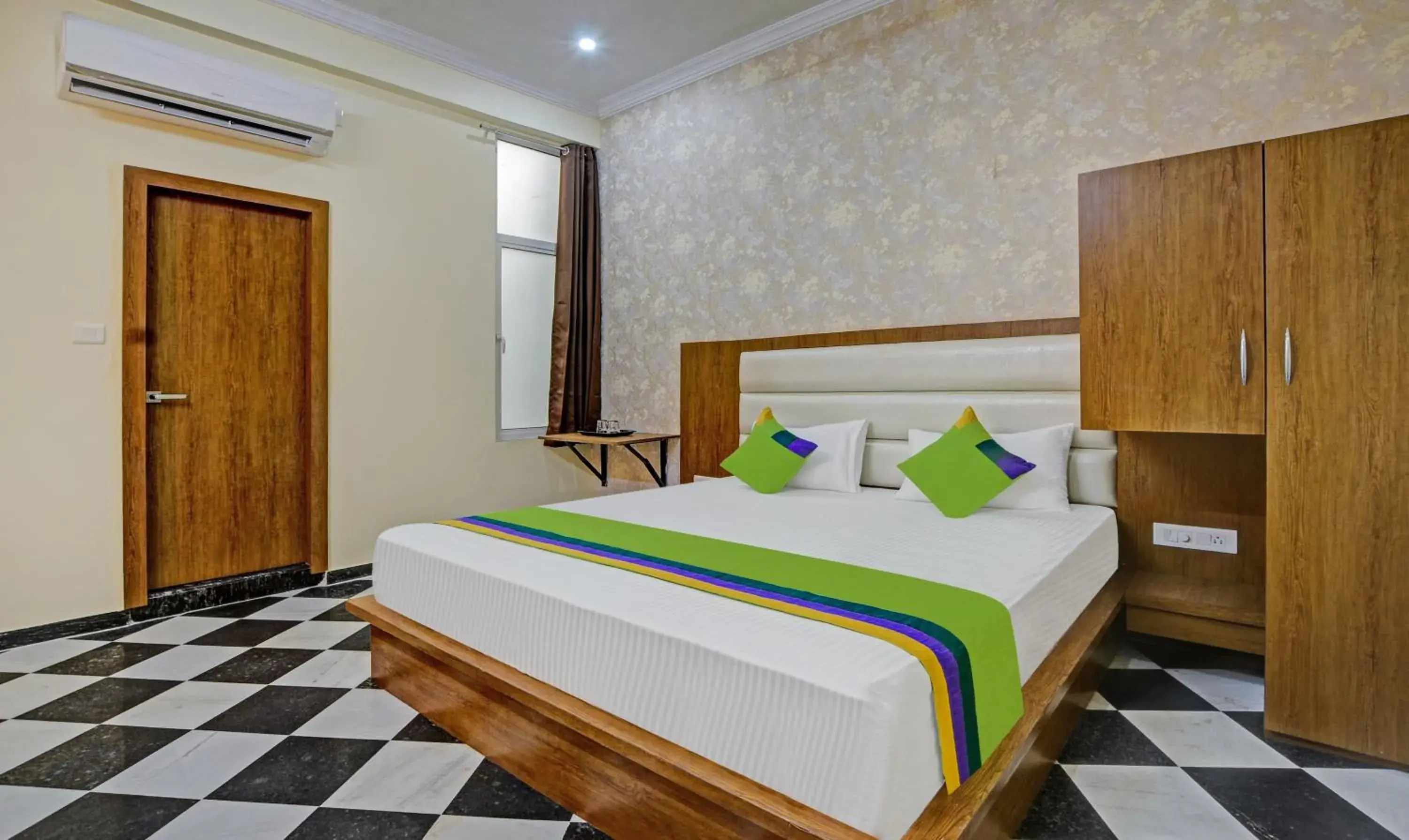 Standard Double Room in Hotel Vishvam Residency Udaipur Standard Double Room in Hotel Vishvam Residency Udaipur