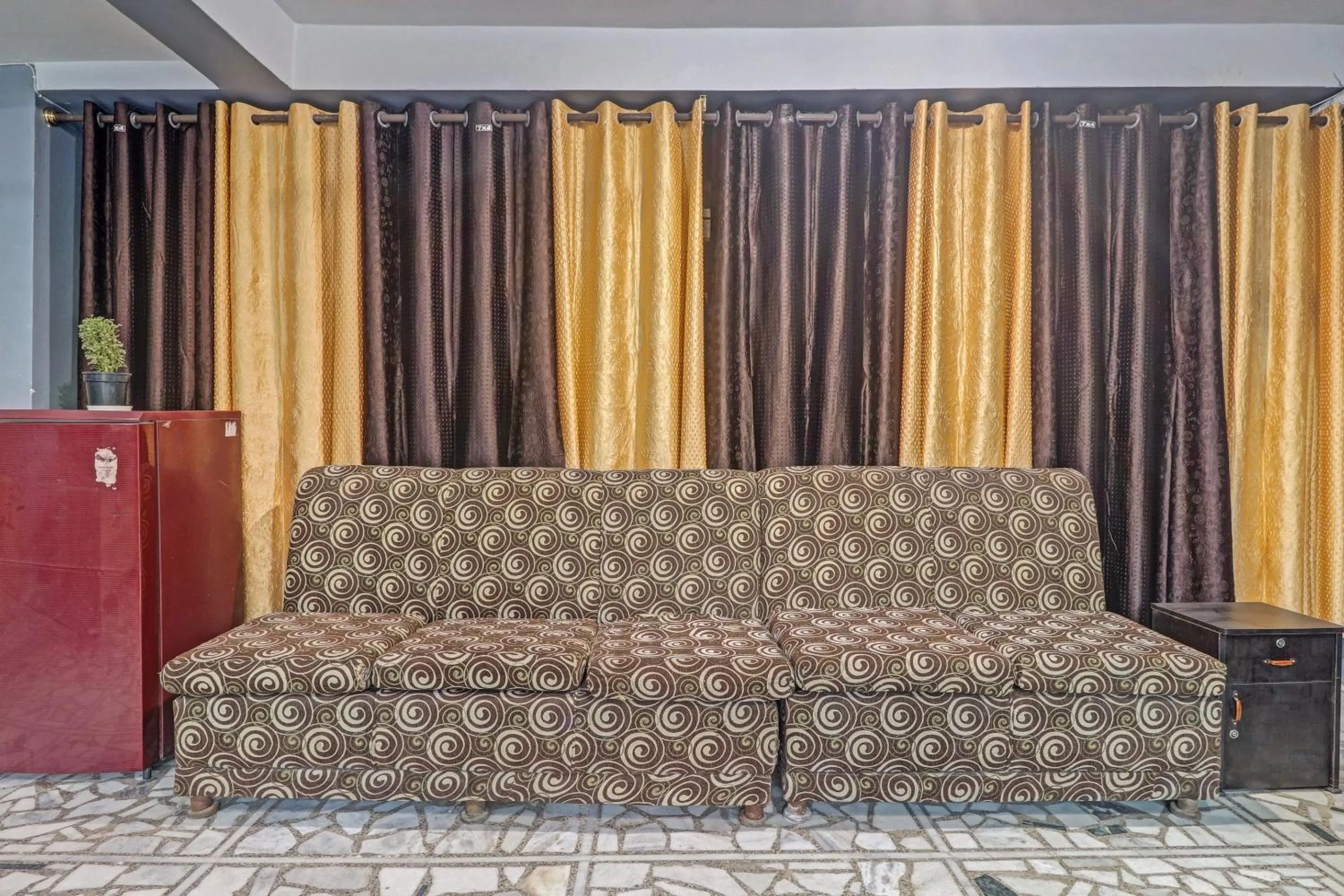 Lobby or reception in Super Hotel O Satguru Residency