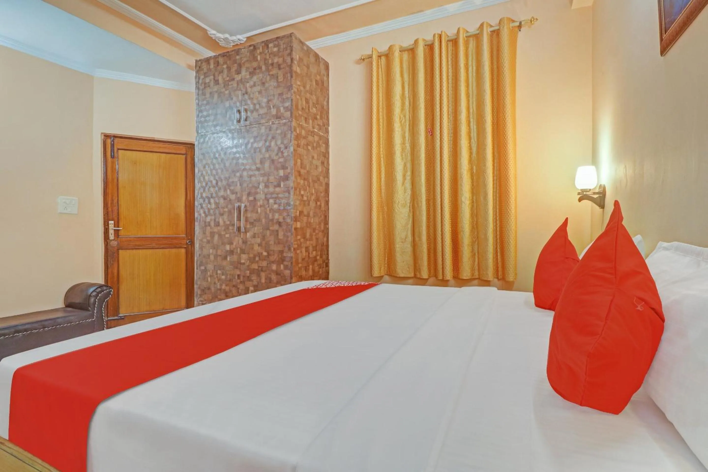 Bedroom, Bed in Super Hotel O Satguru Residency