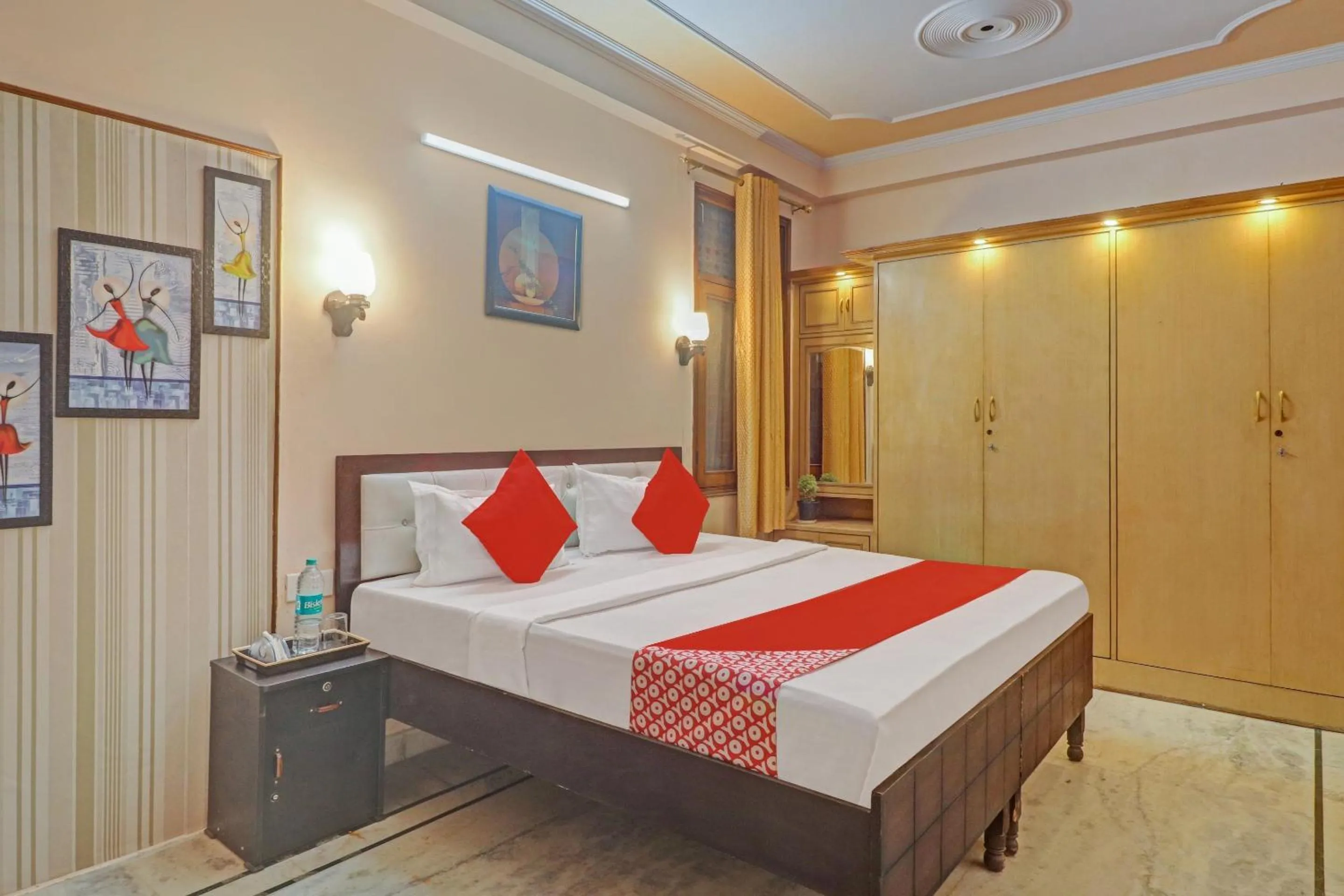 Bedroom, Bed in Super Hotel O Satguru Residency