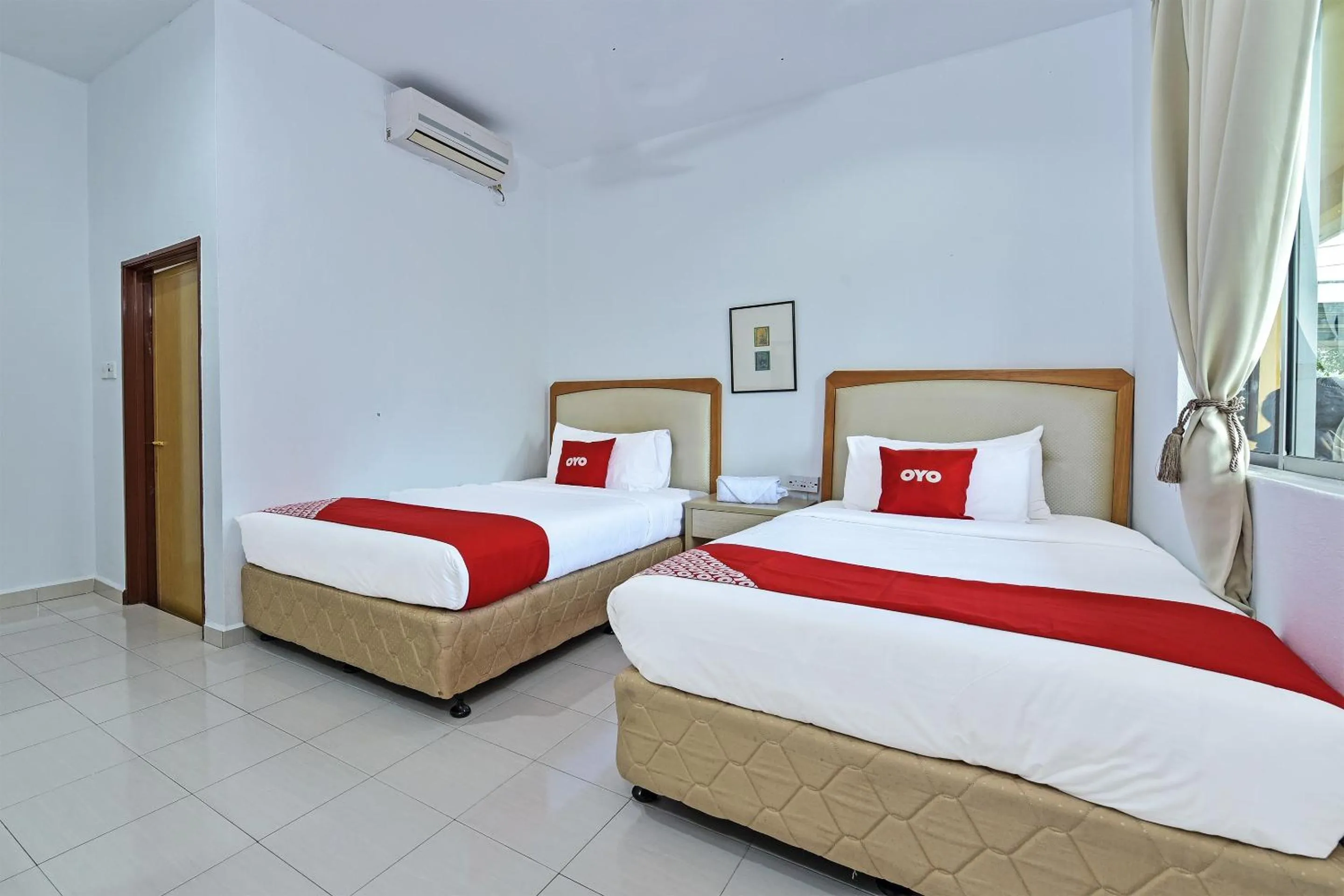 Bedroom in Collection O 90622 Sehijau Cenang