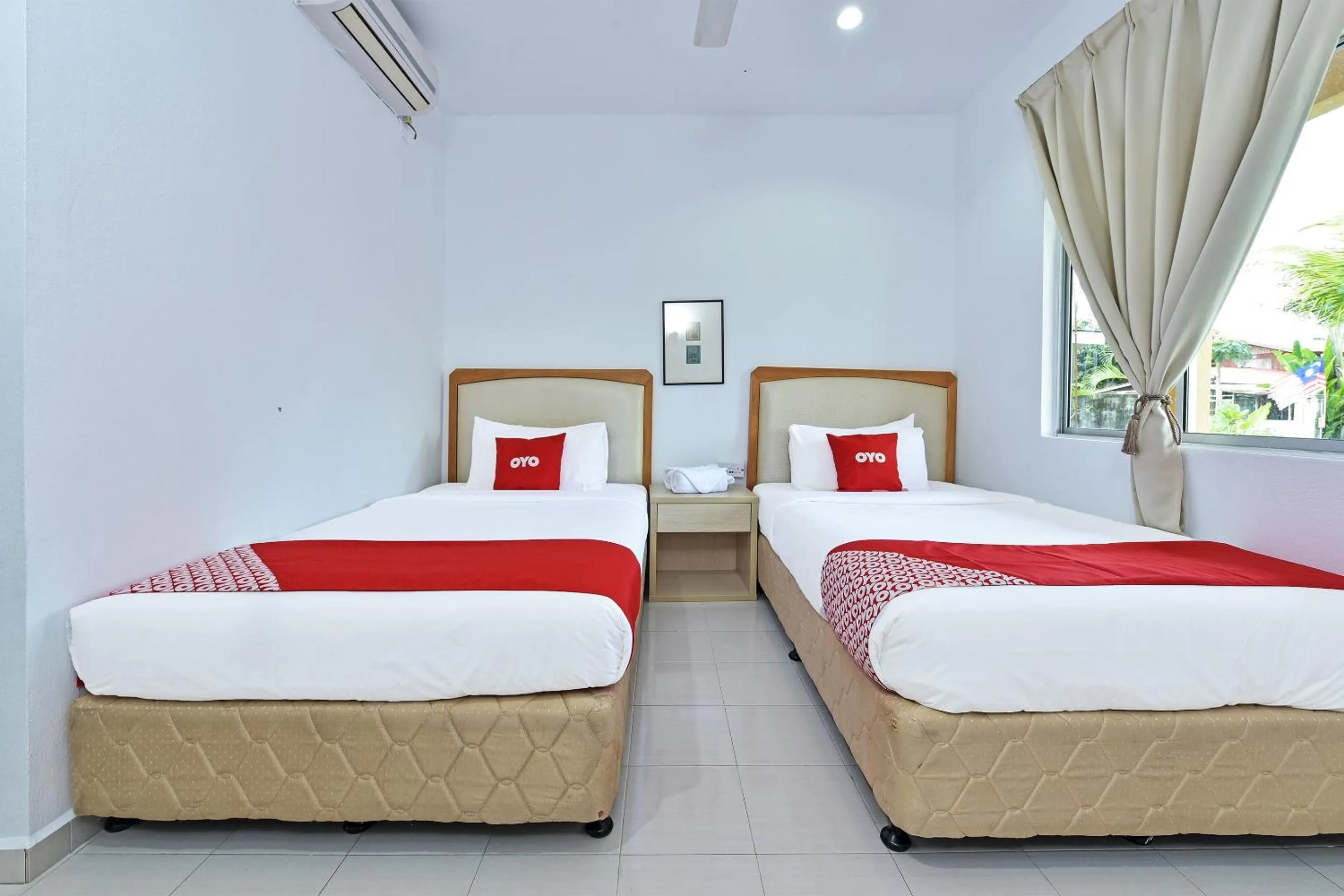 Bedroom in Collection O 90622 Sehijau Cenang