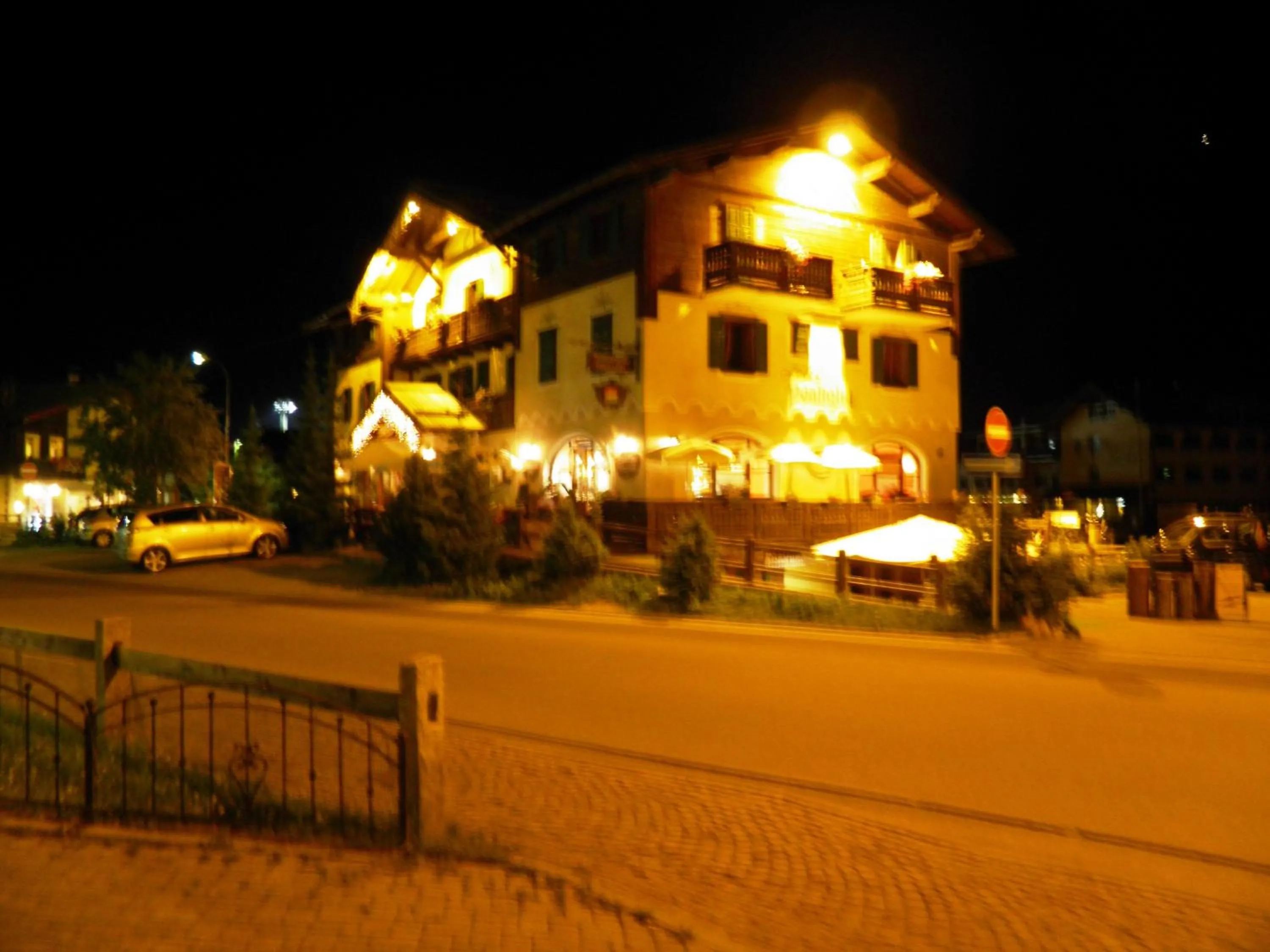 Property building in Hotel Pontiglia