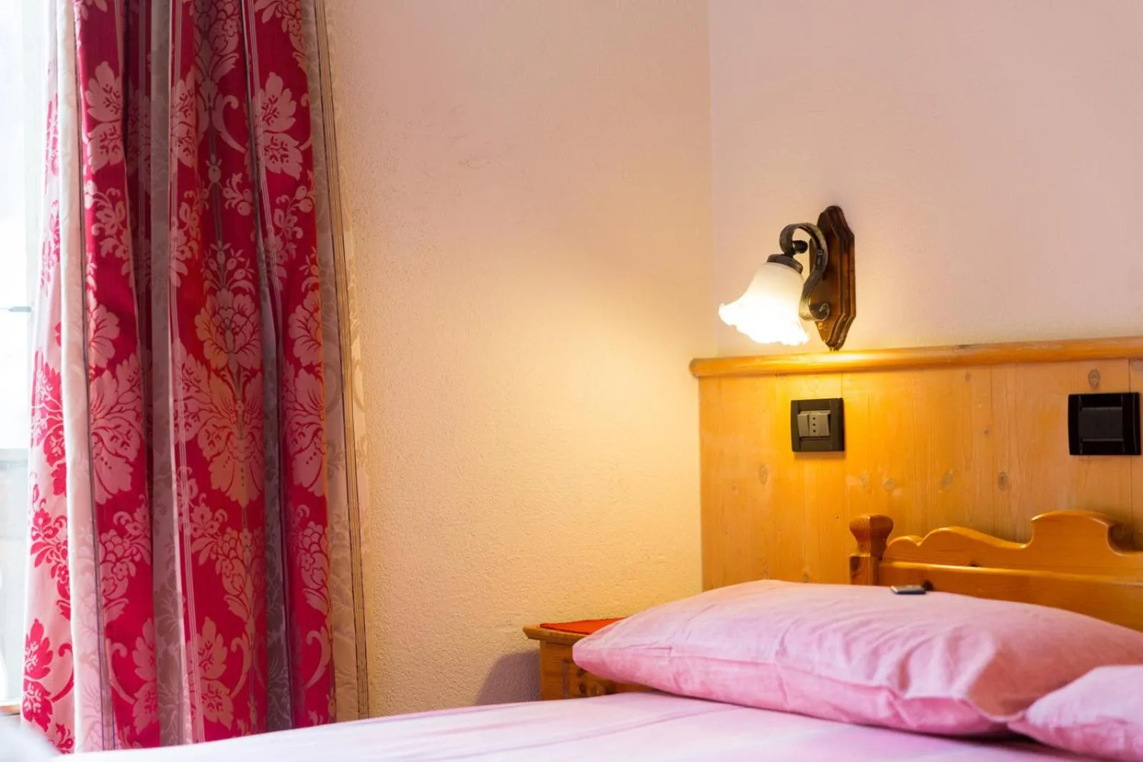 Bed in Hotel Pontiglia