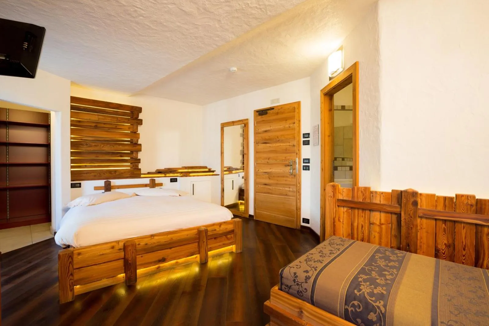 Bedroom, Bed in Hotel Pontiglia