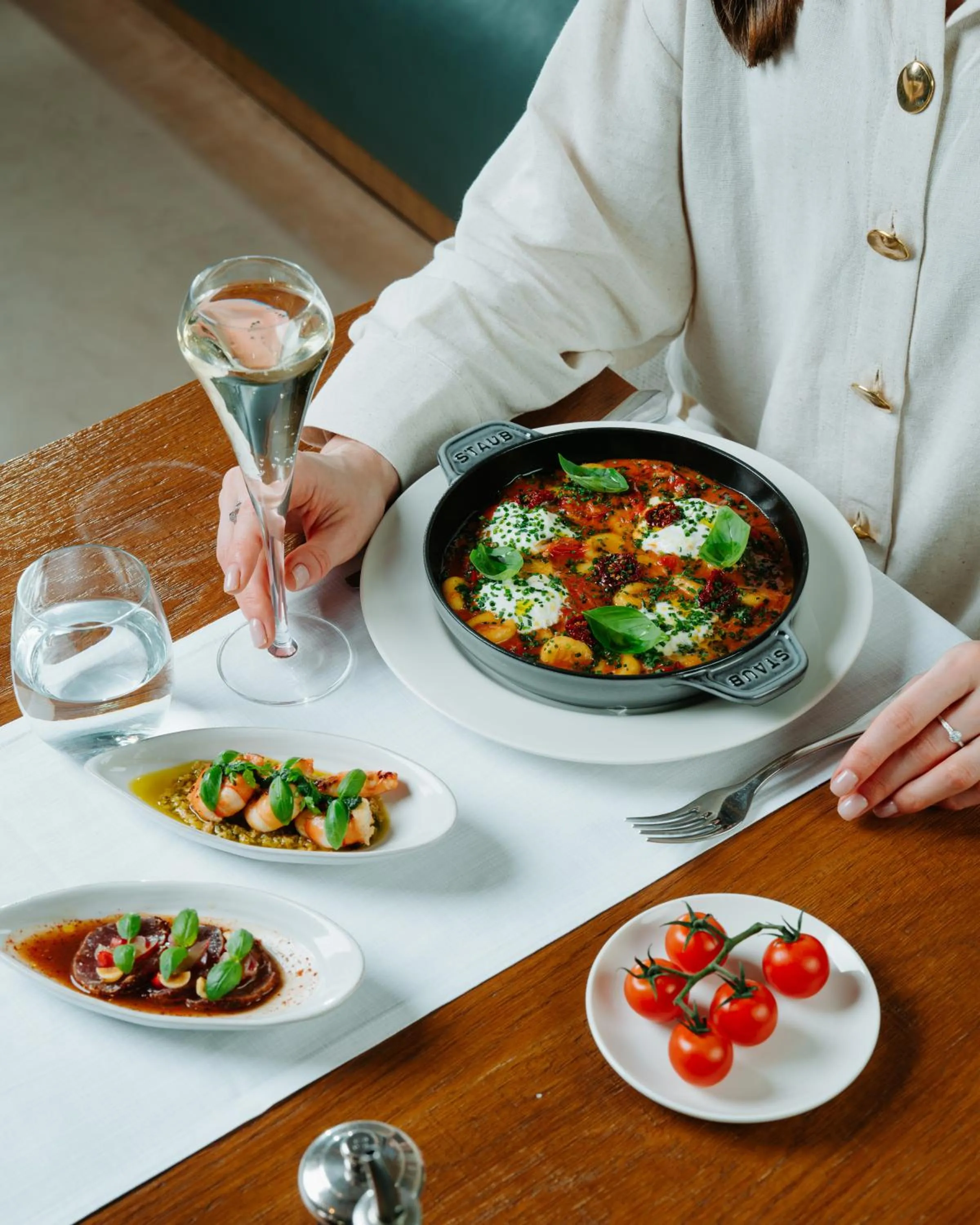 Restaurant/places to eat in Hyatt Centric Jumeirah Dubai