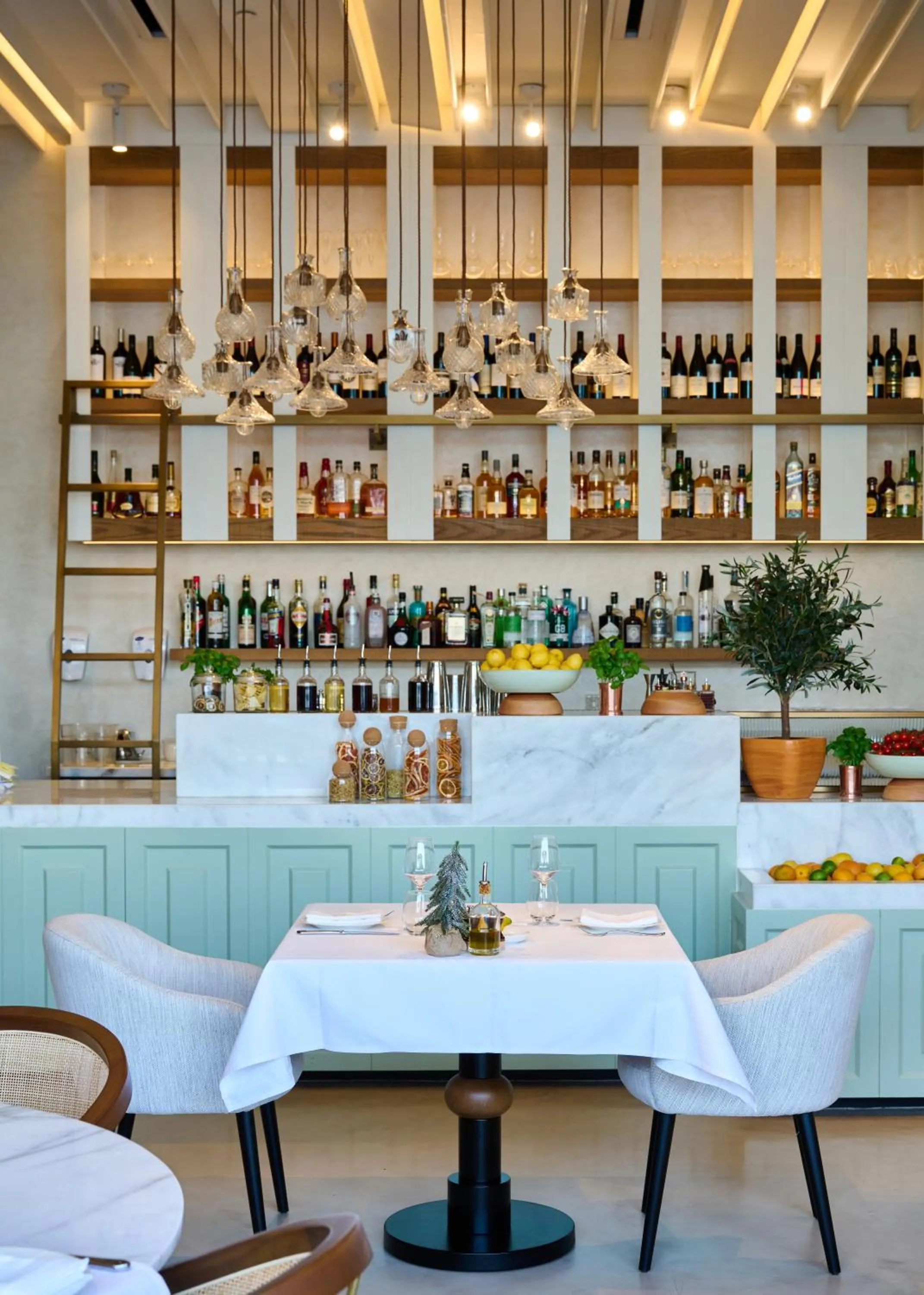 Restaurant/places to eat in Hyatt Centric Jumeirah Dubai