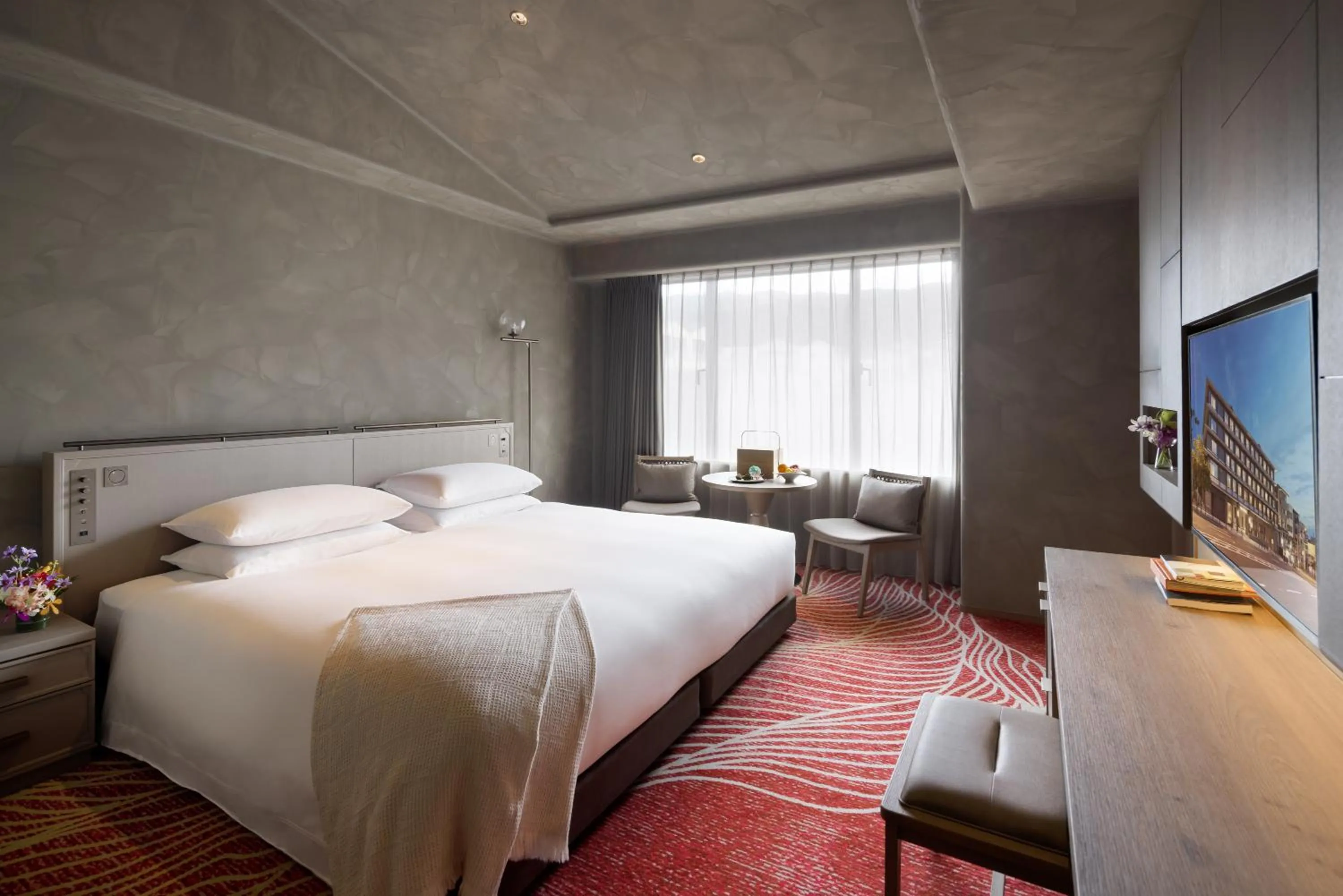 Bed in THE HOTEL HIGASHIYAMA KYOTO TOKYU, A Pan Pacific Hotel