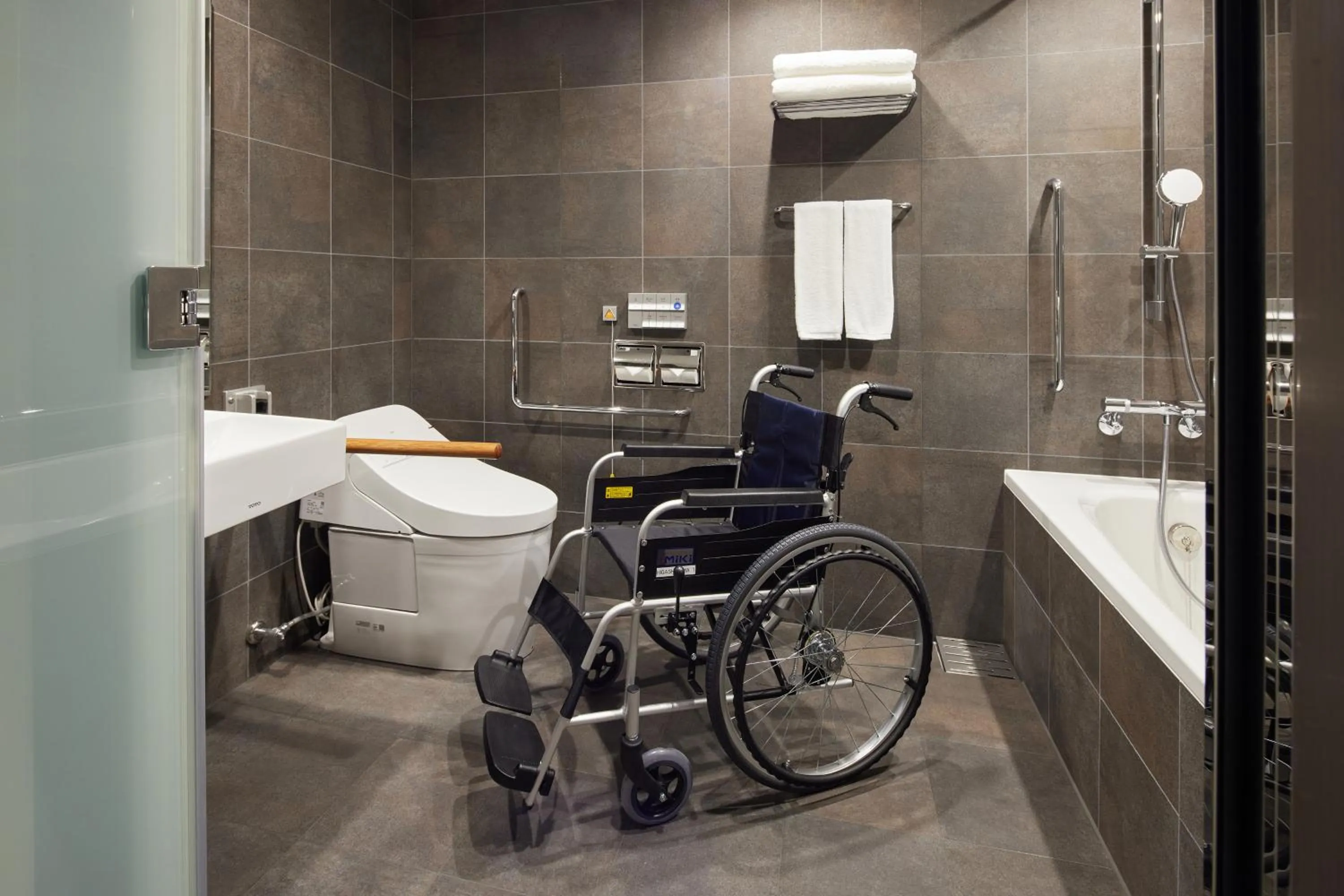 Bathroom in THE HOTEL HIGASHIYAMA KYOTO TOKYU, A Pan Pacific Hotel