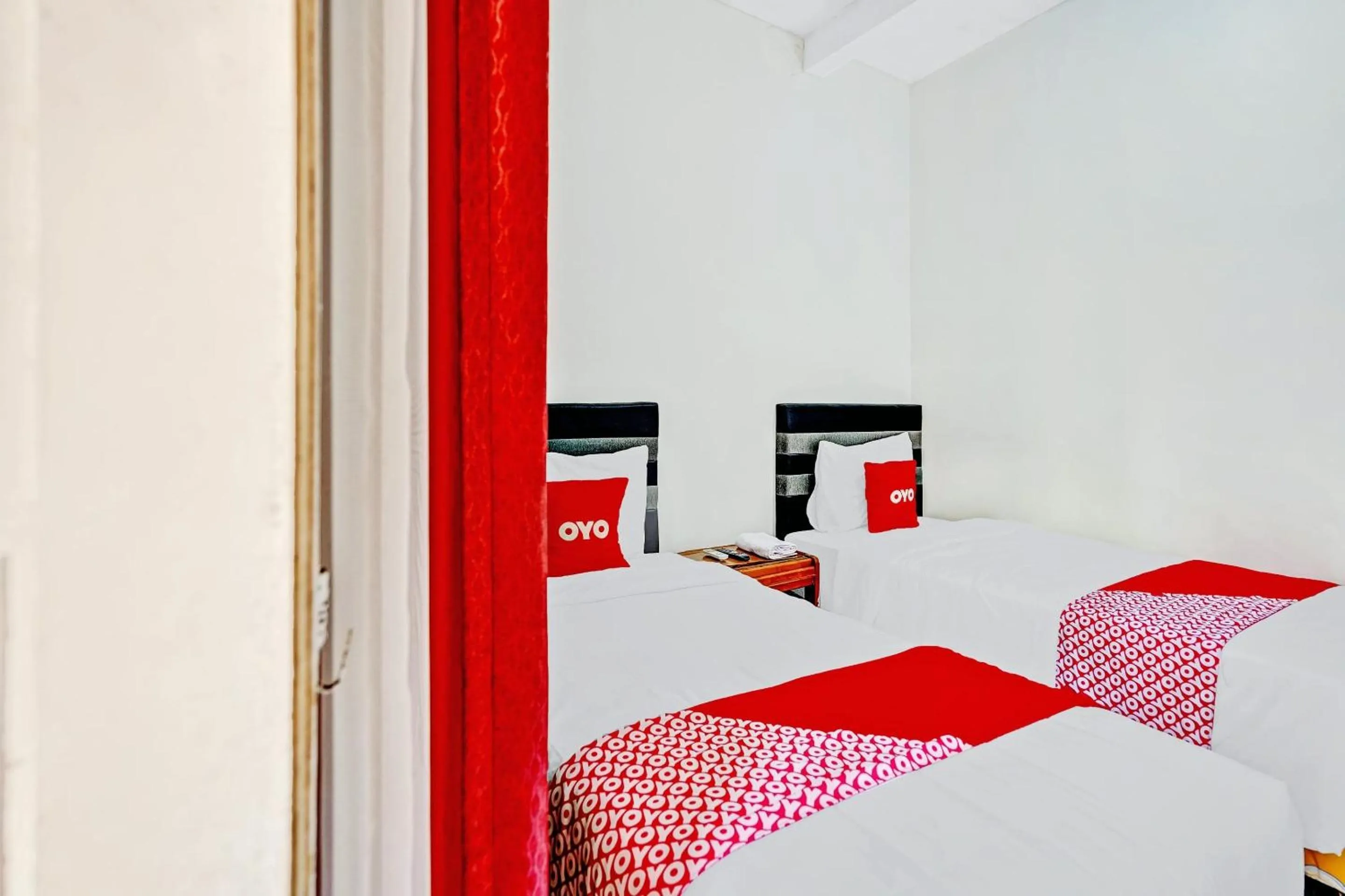 Bedroom, Bed in Hotel O Kalimantan Surabaya Syariah