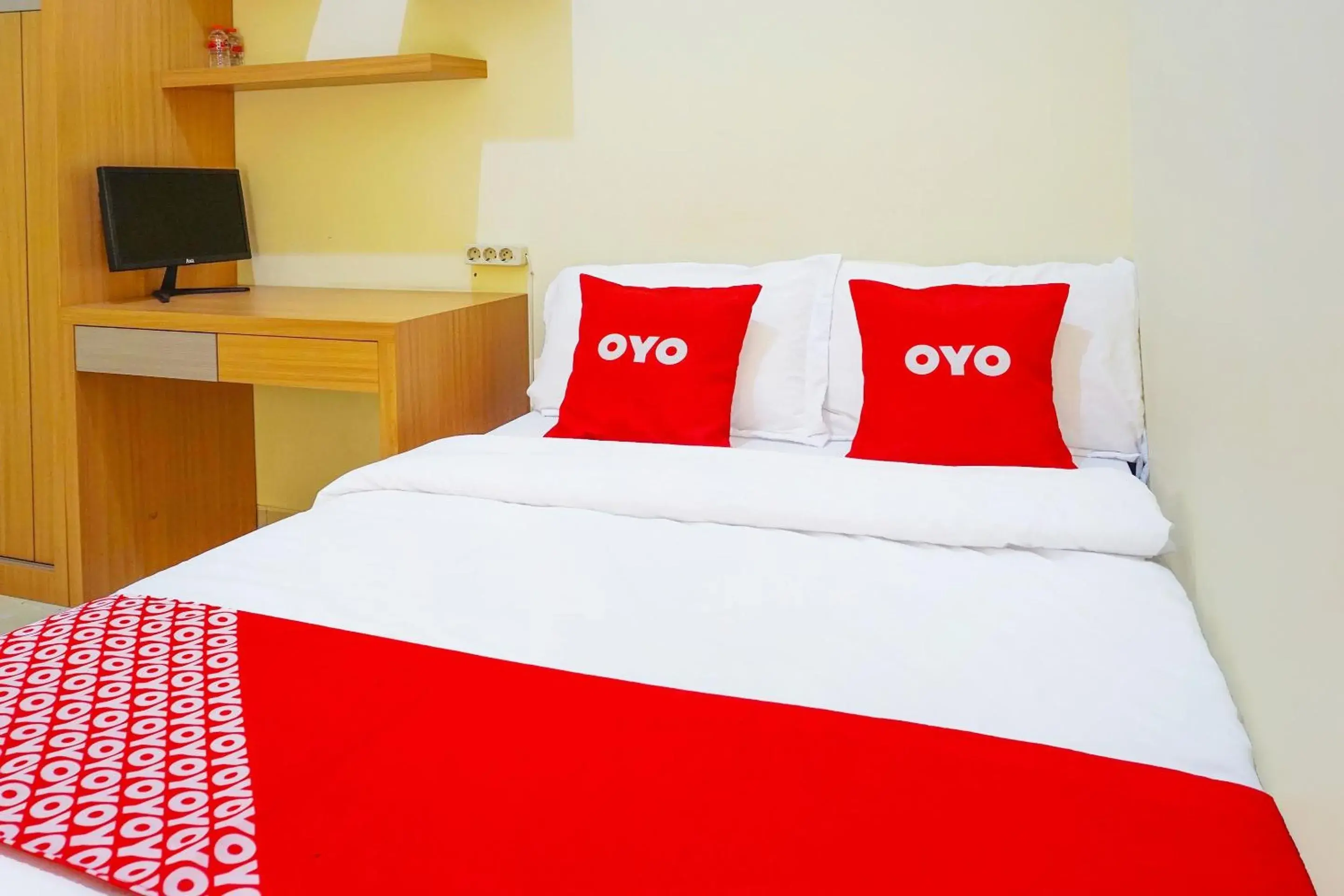 Bedroom, Bed in Flagship 90723 Berlima Guest House Syariah Bedroom, Bed in Flagship 90723 Berlima Guest House Syariah