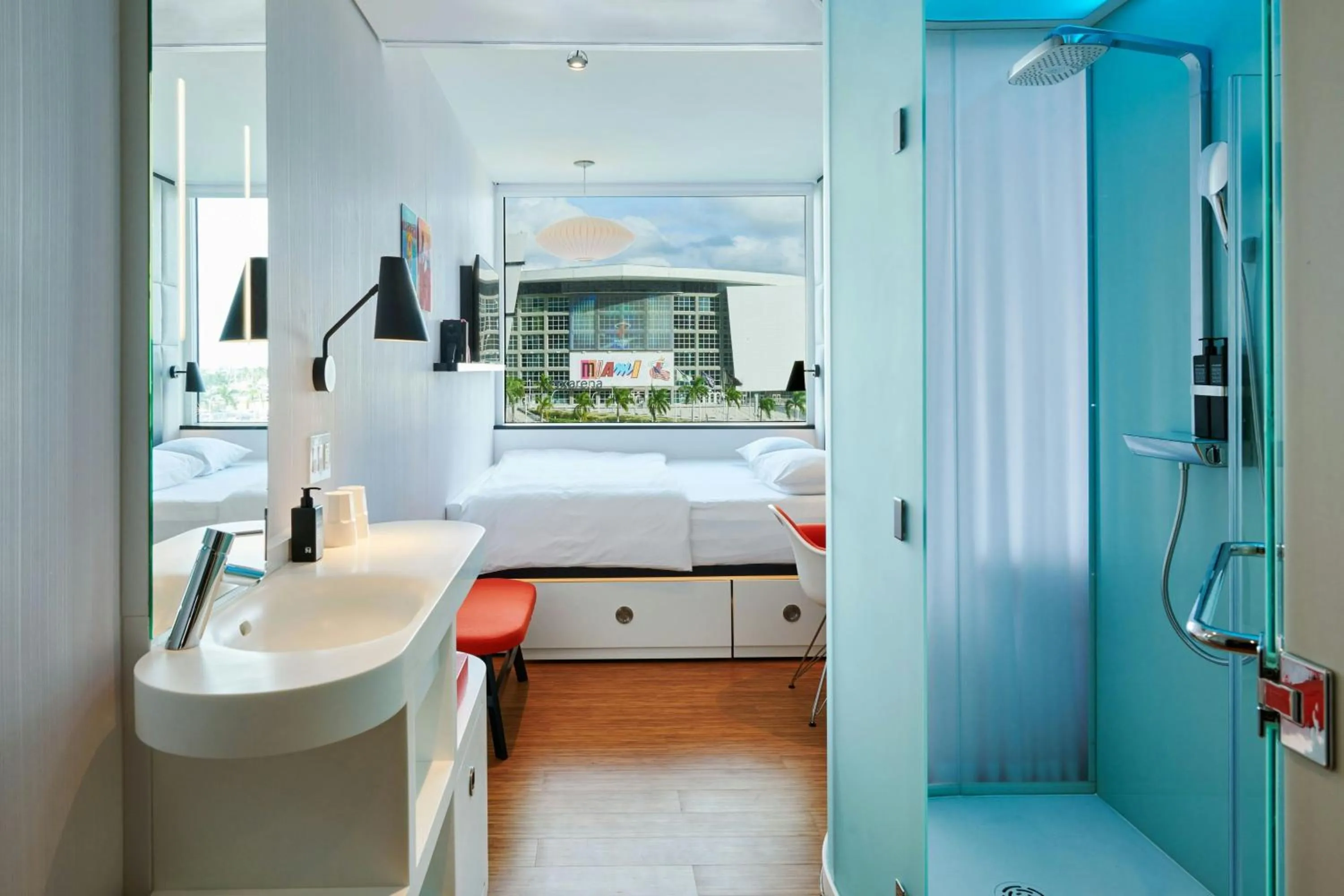 Bedroom in citizenM Miami World Center