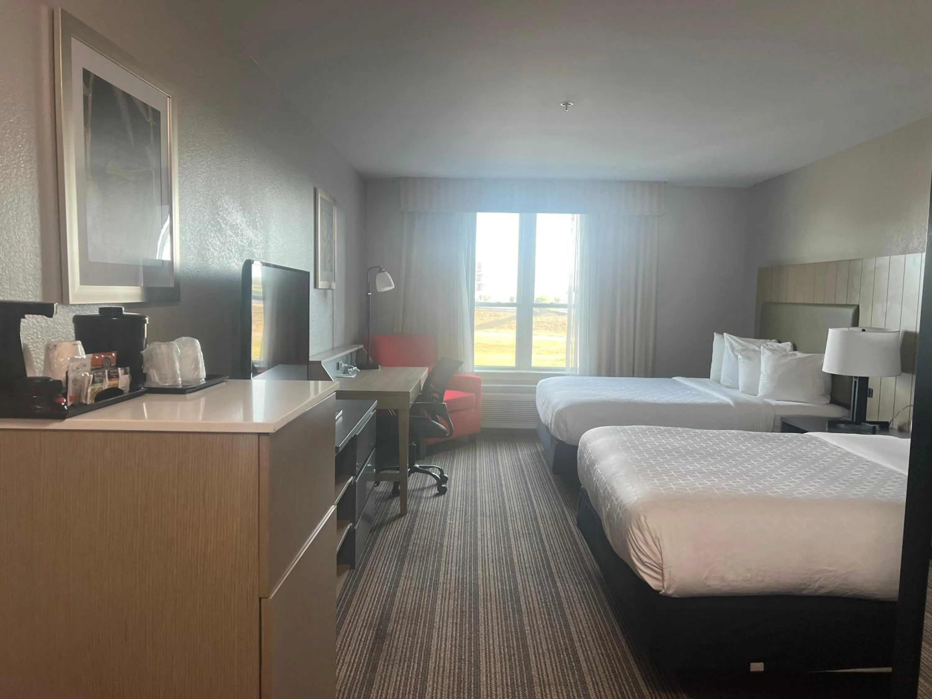 Bed in Country Inn & Suites by Radisson, Fort Worth, TX