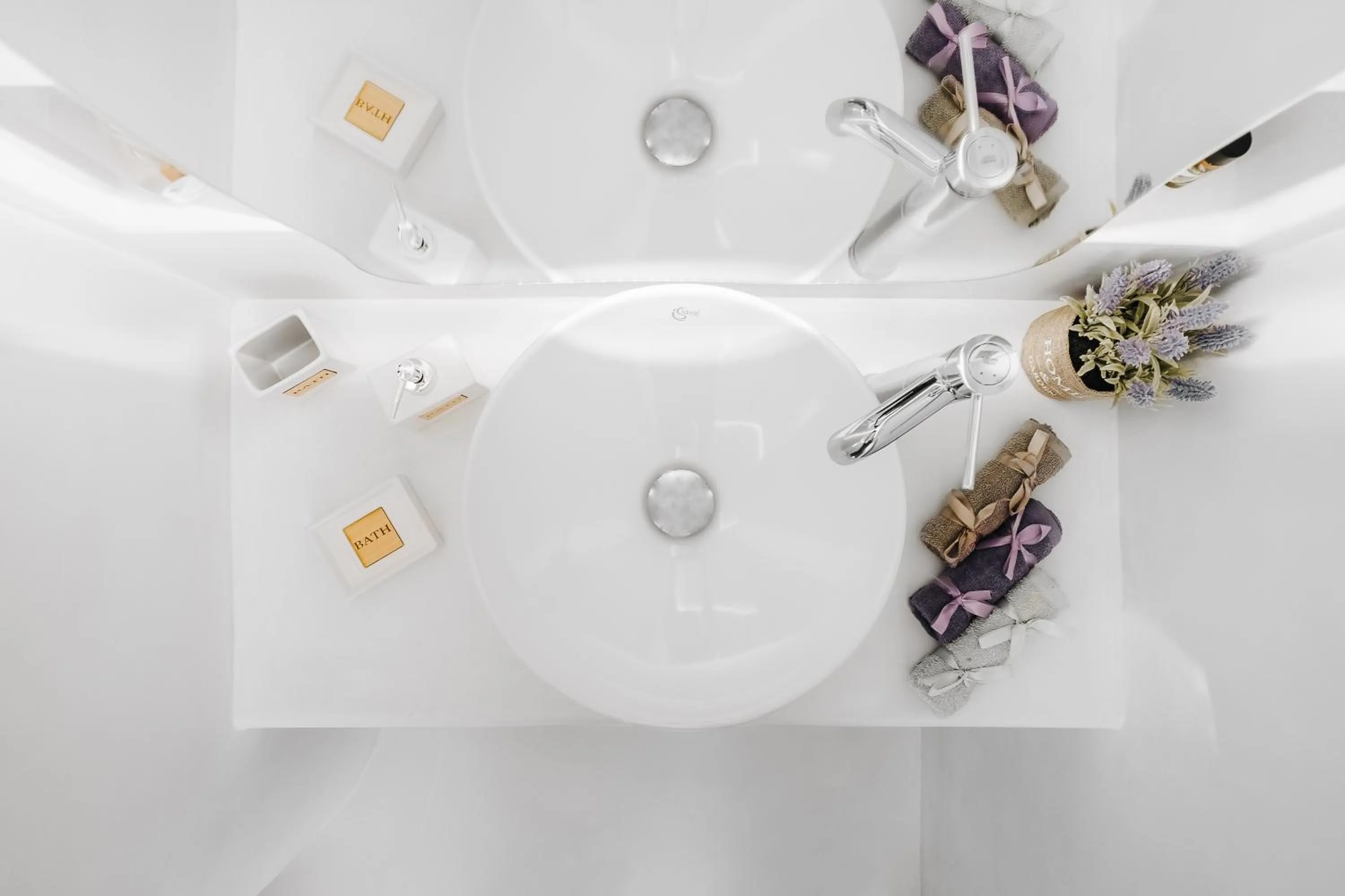 Bathroom in Xerolithos Natural Living