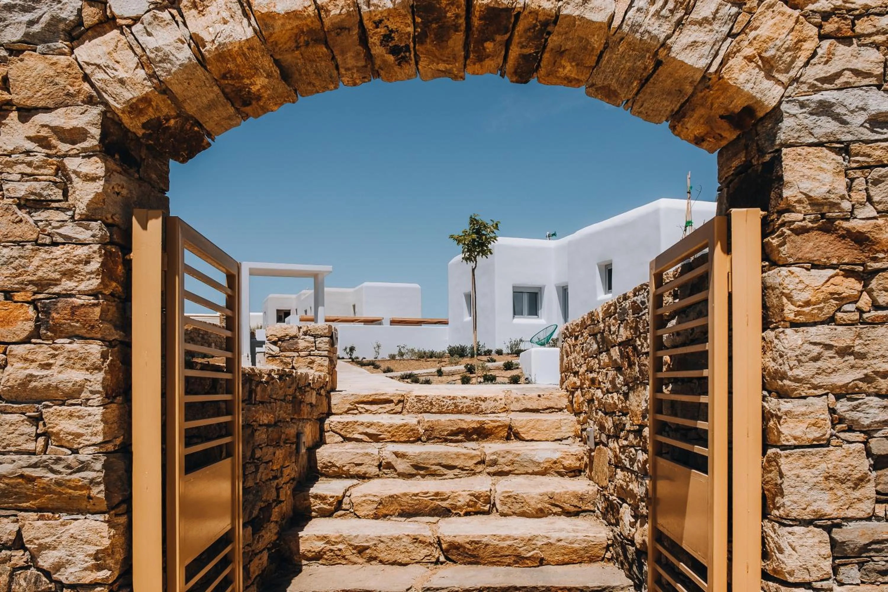 Property building in Xerolithos Natural Living