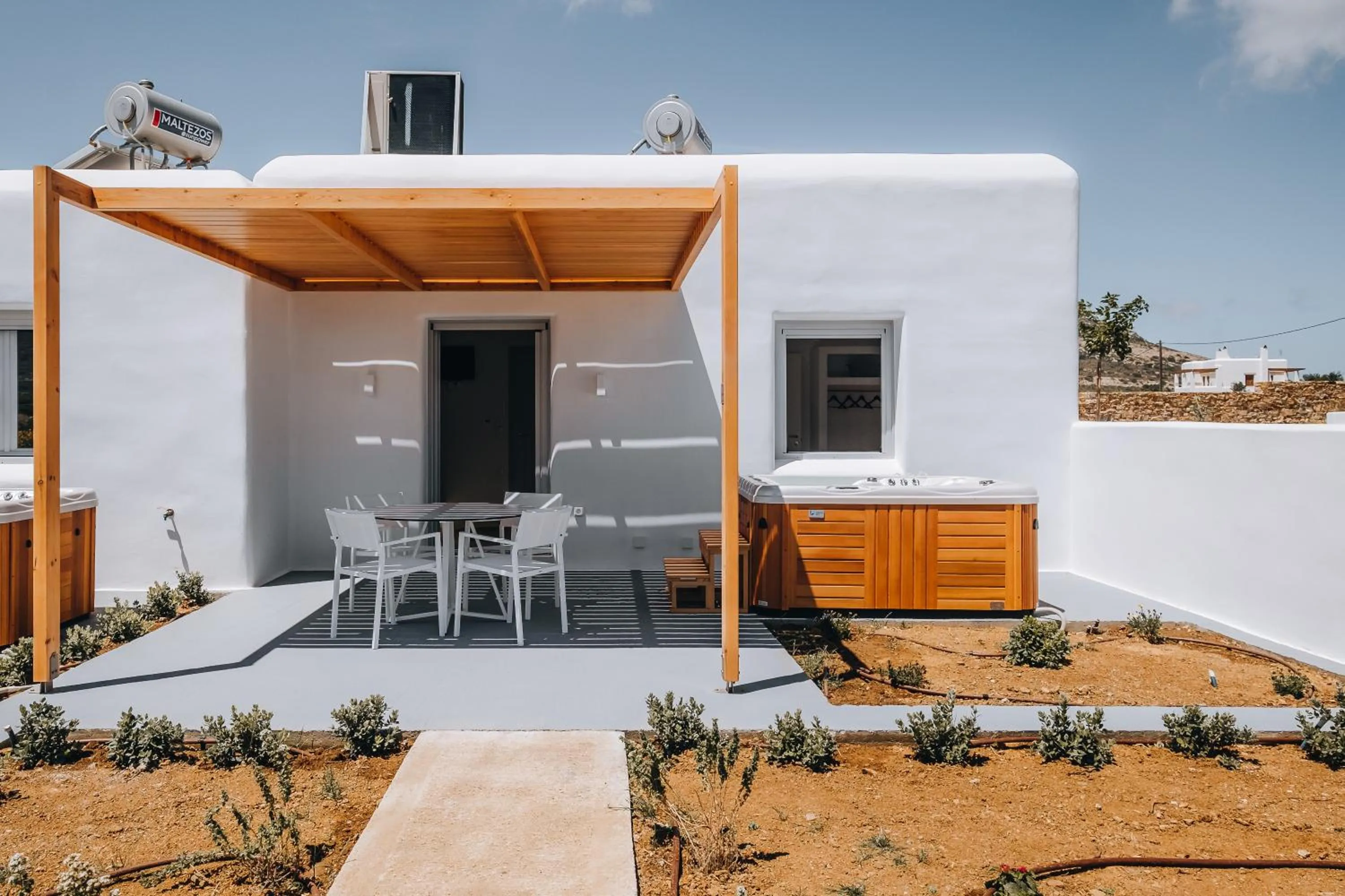 Property building in Xerolithos Natural Living