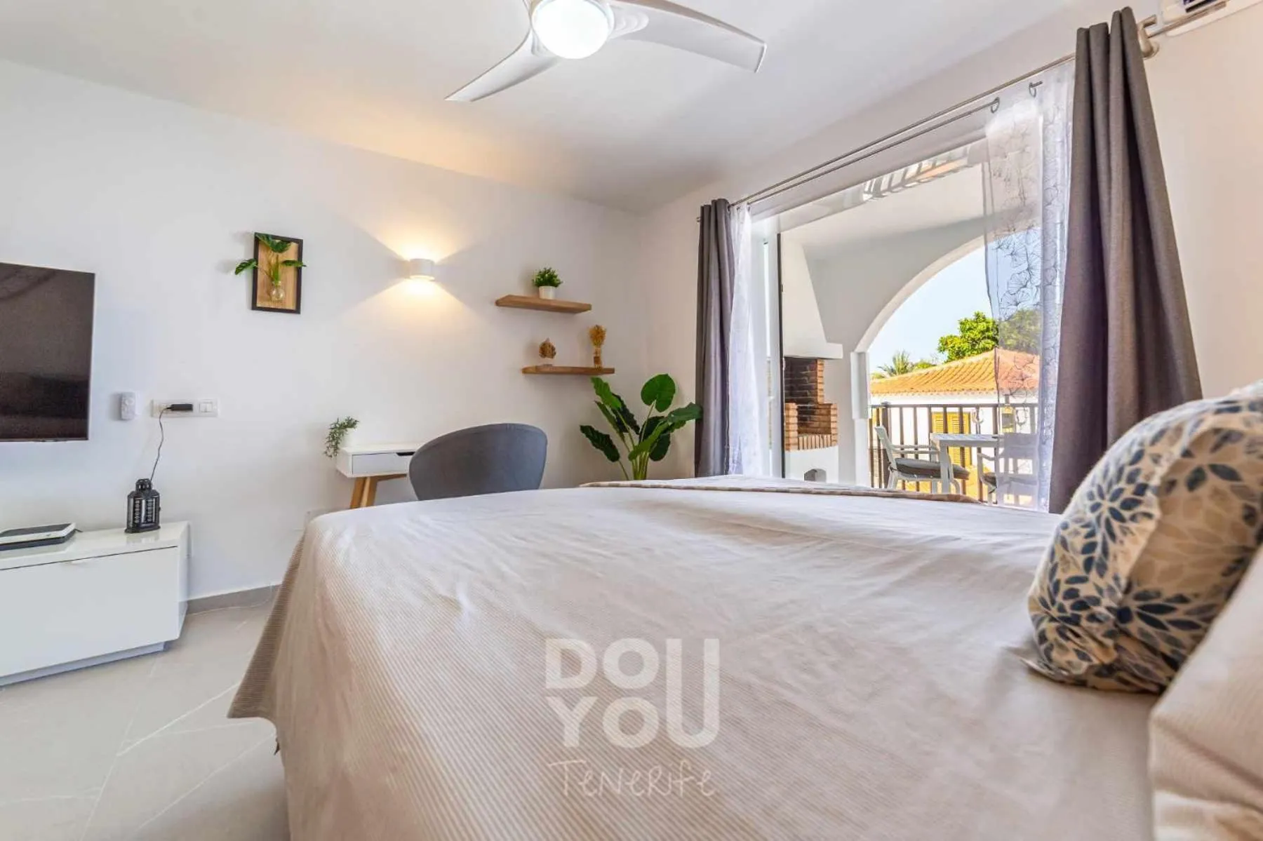 Bed in Apartment Paraiso Royal