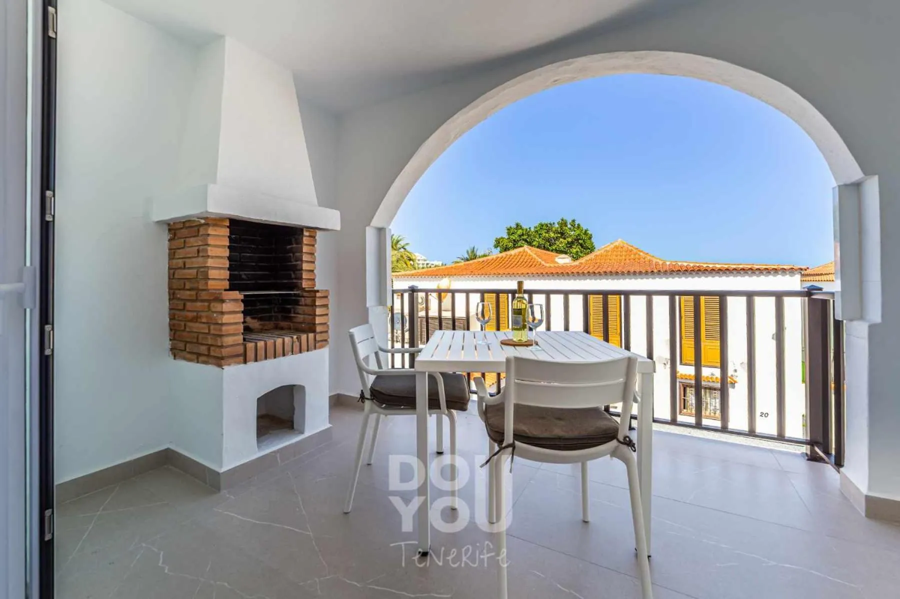 Day in Apartment Paraiso Royal