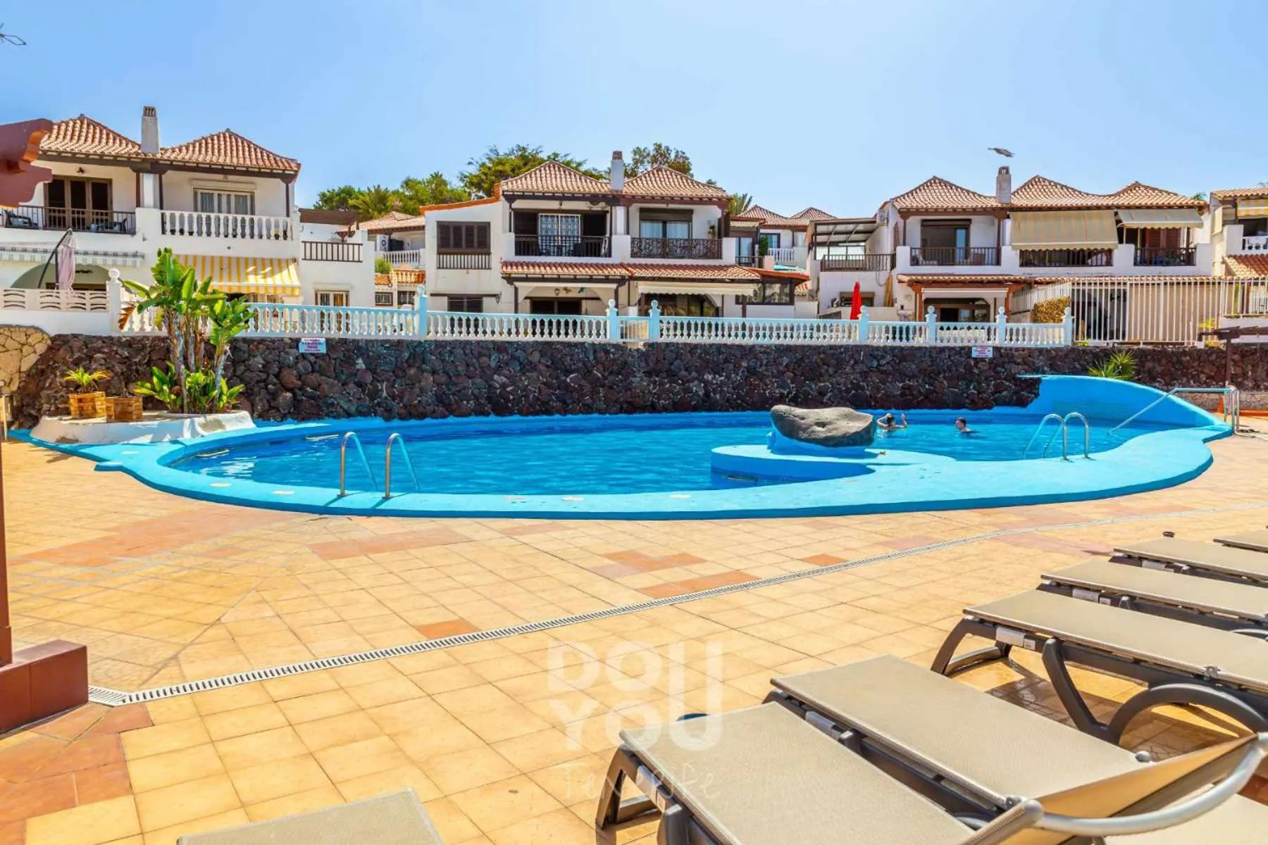 Day in Apartment Paraiso Royal