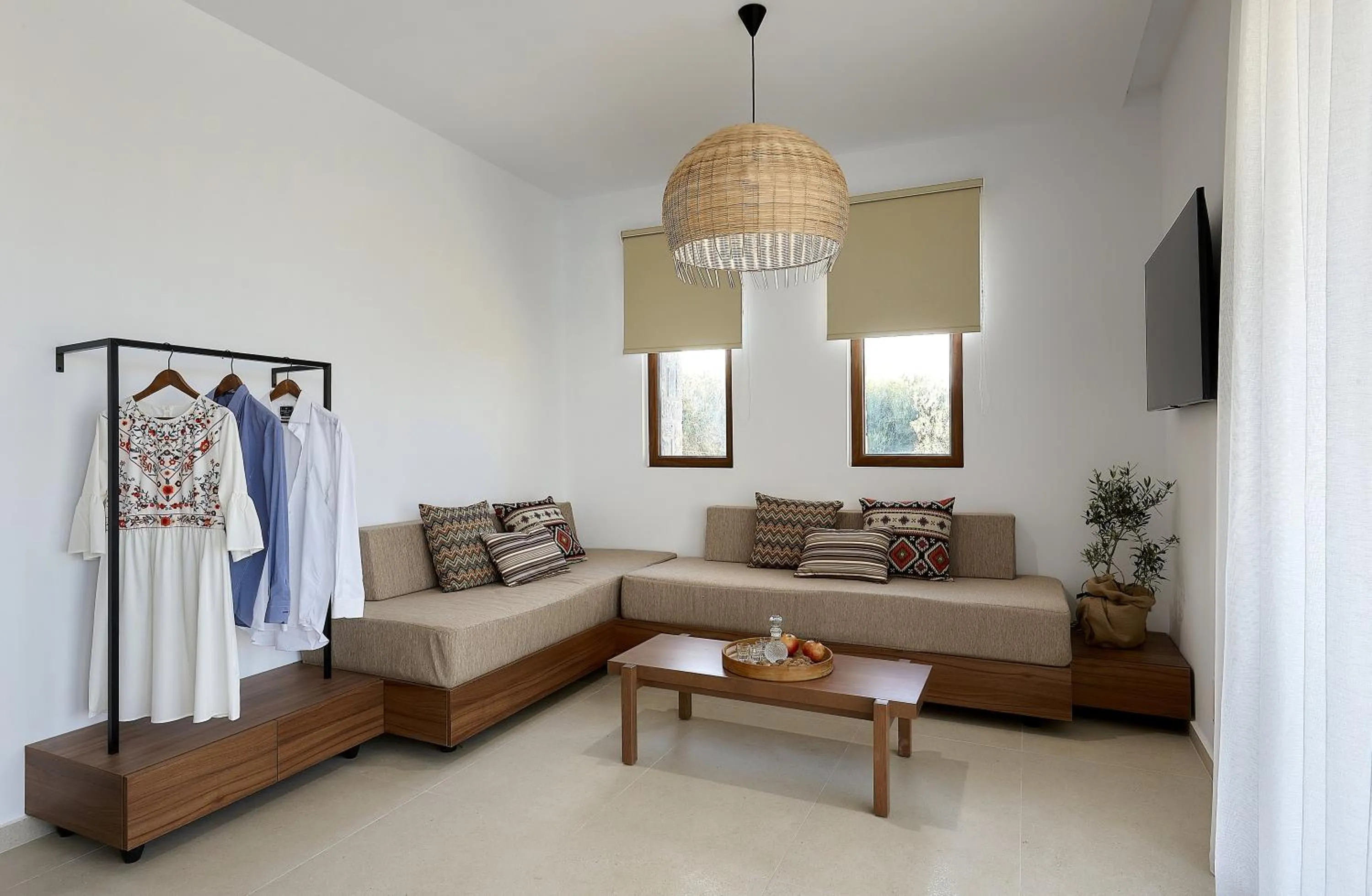 TV and multimedia in Volta Suites and Villas