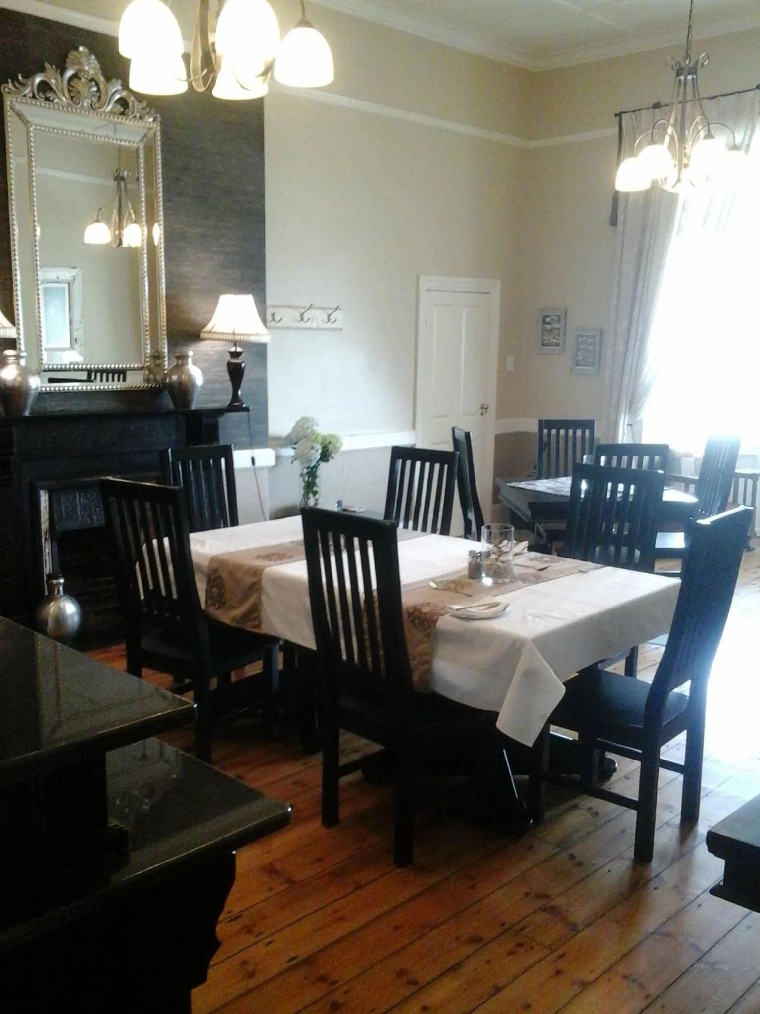 Breakfast in Villa Beryl Guesthouse