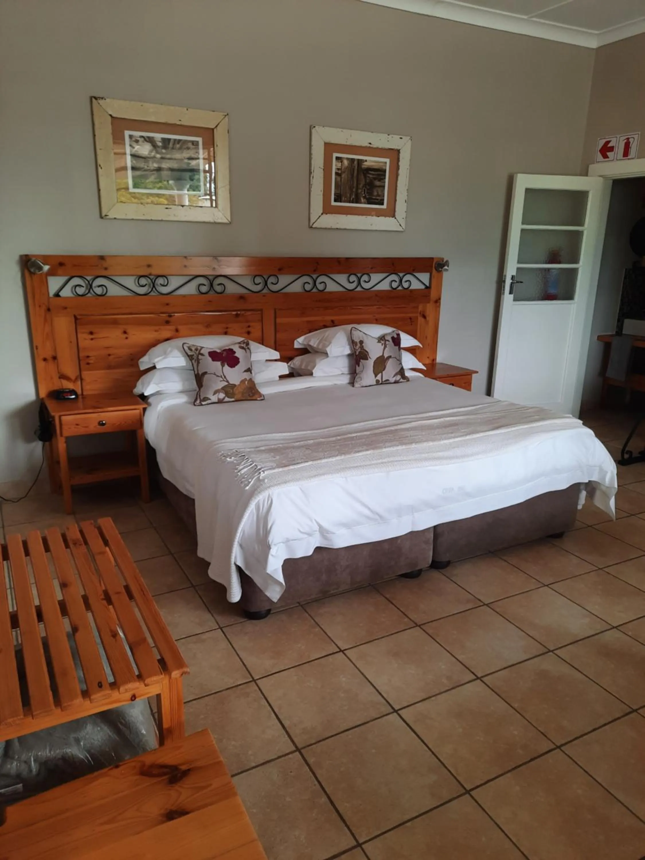 Bedroom, Bed in Villa Beryl Guesthouse