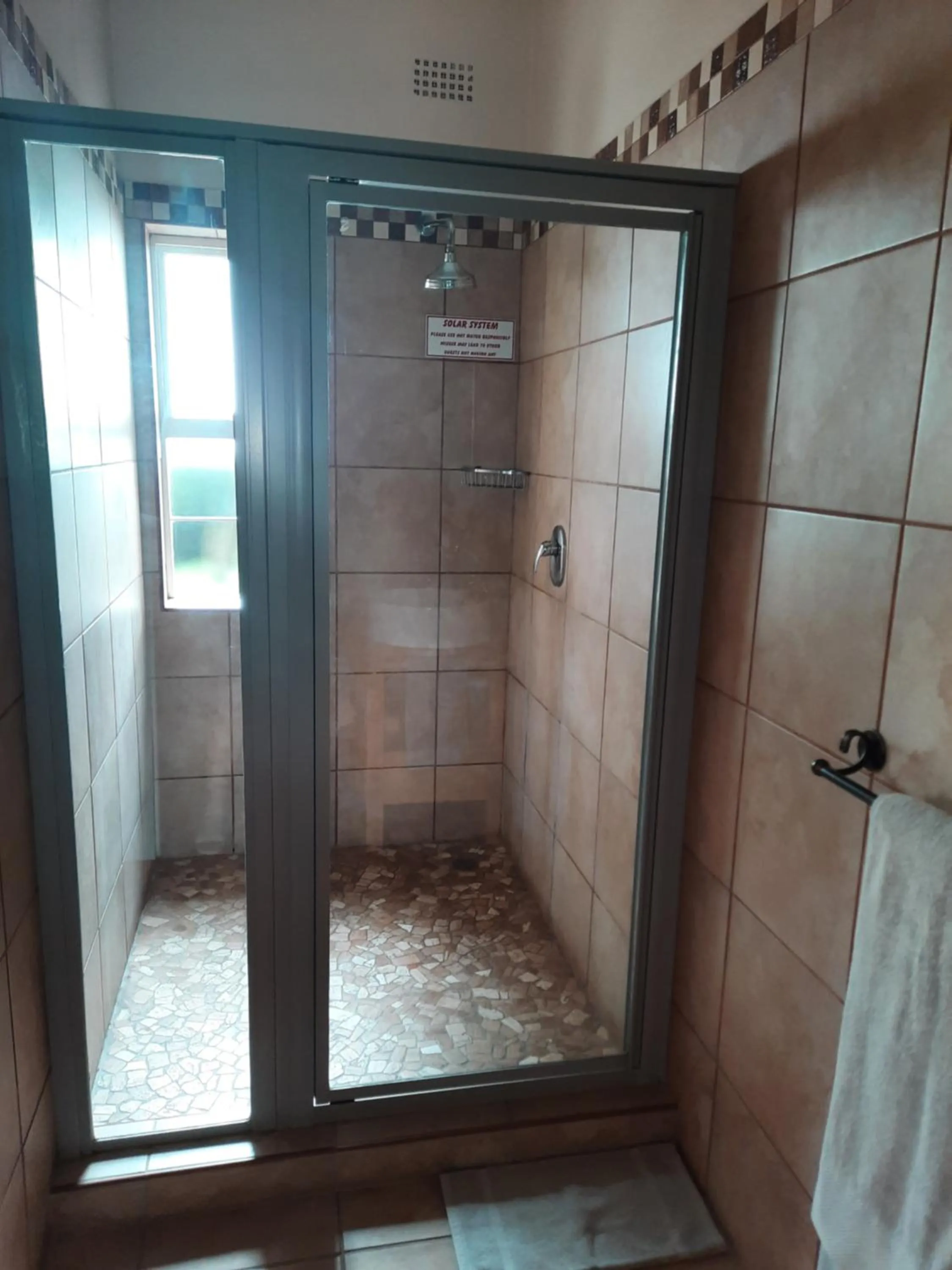 Shower in Villa Beryl Guesthouse