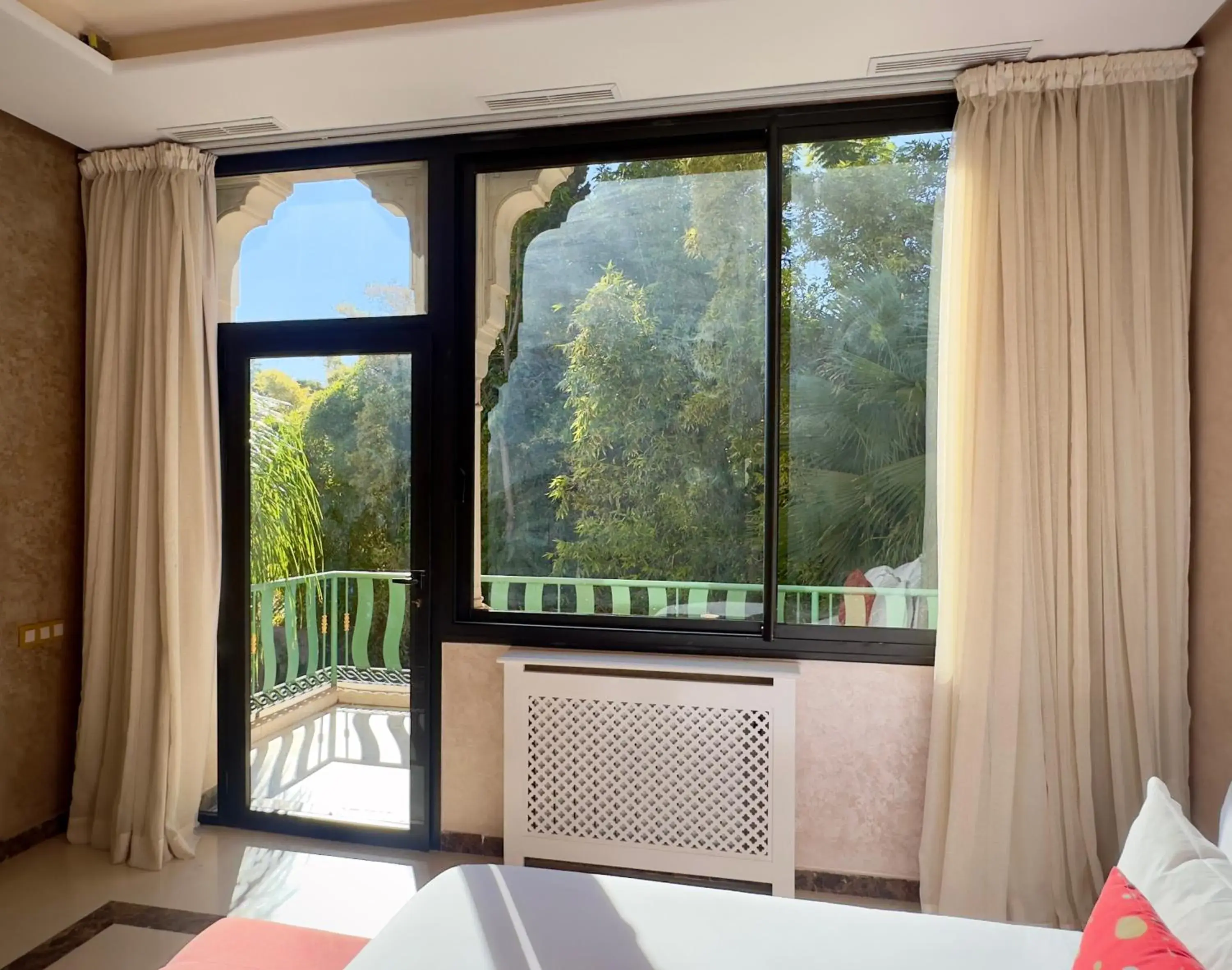 Patio, Bed in Sillage Palace Sky & Spa Patio, Bed in Sillage Palace Sky & Spa