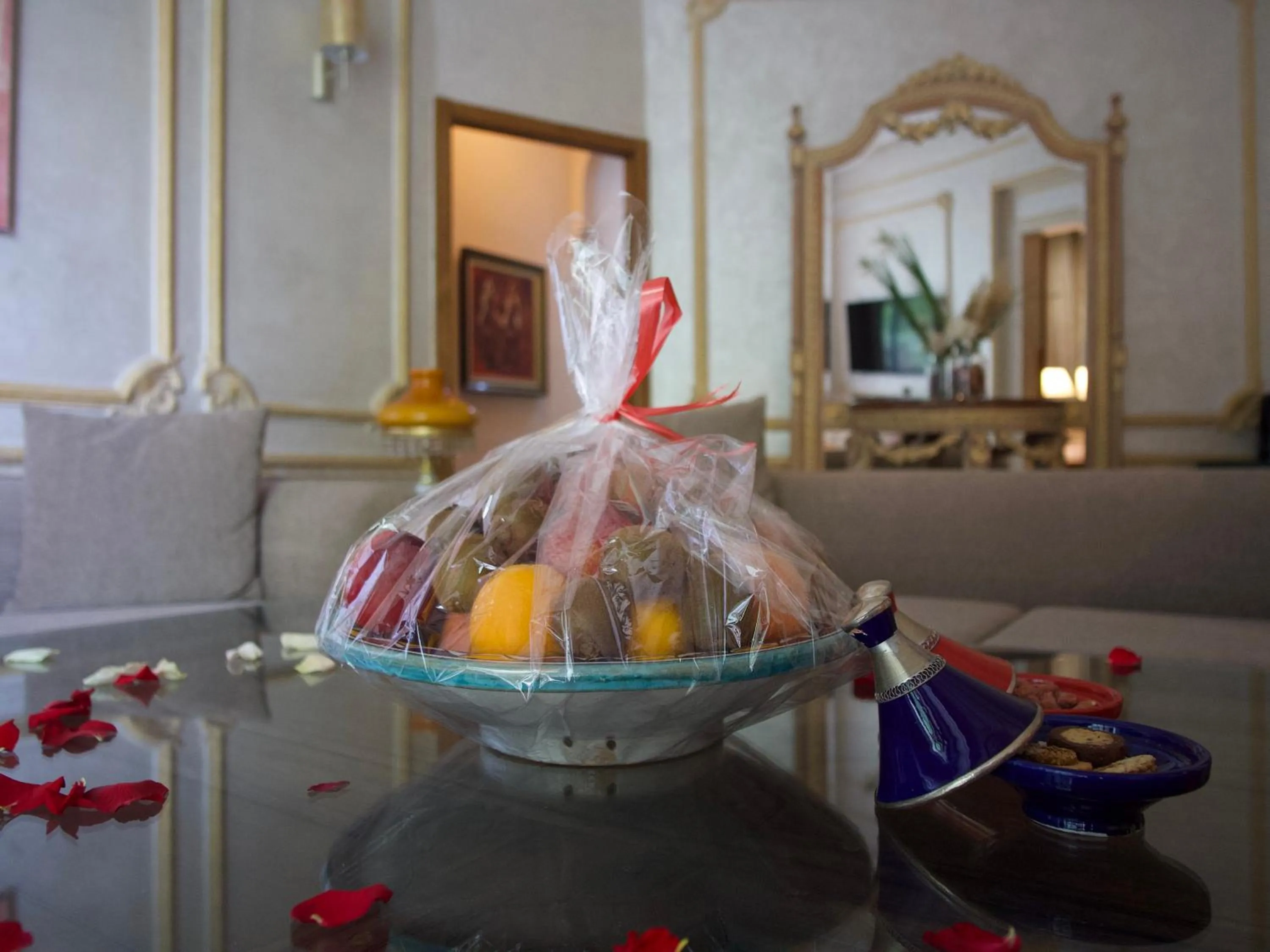 Decorative detail in Sillage Palace Sky & Spa