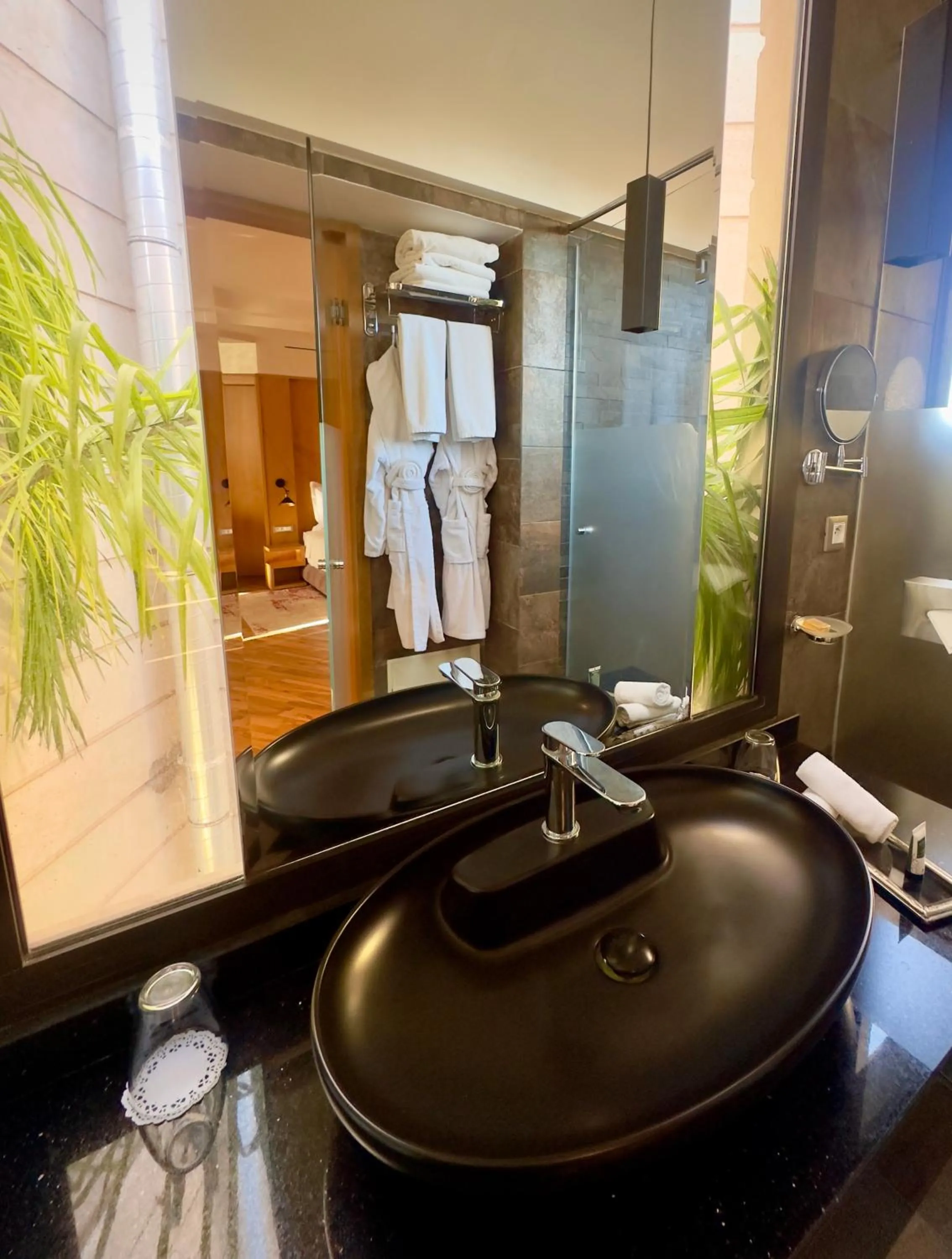 Bathroom in Sillage Palace Sky & Spa