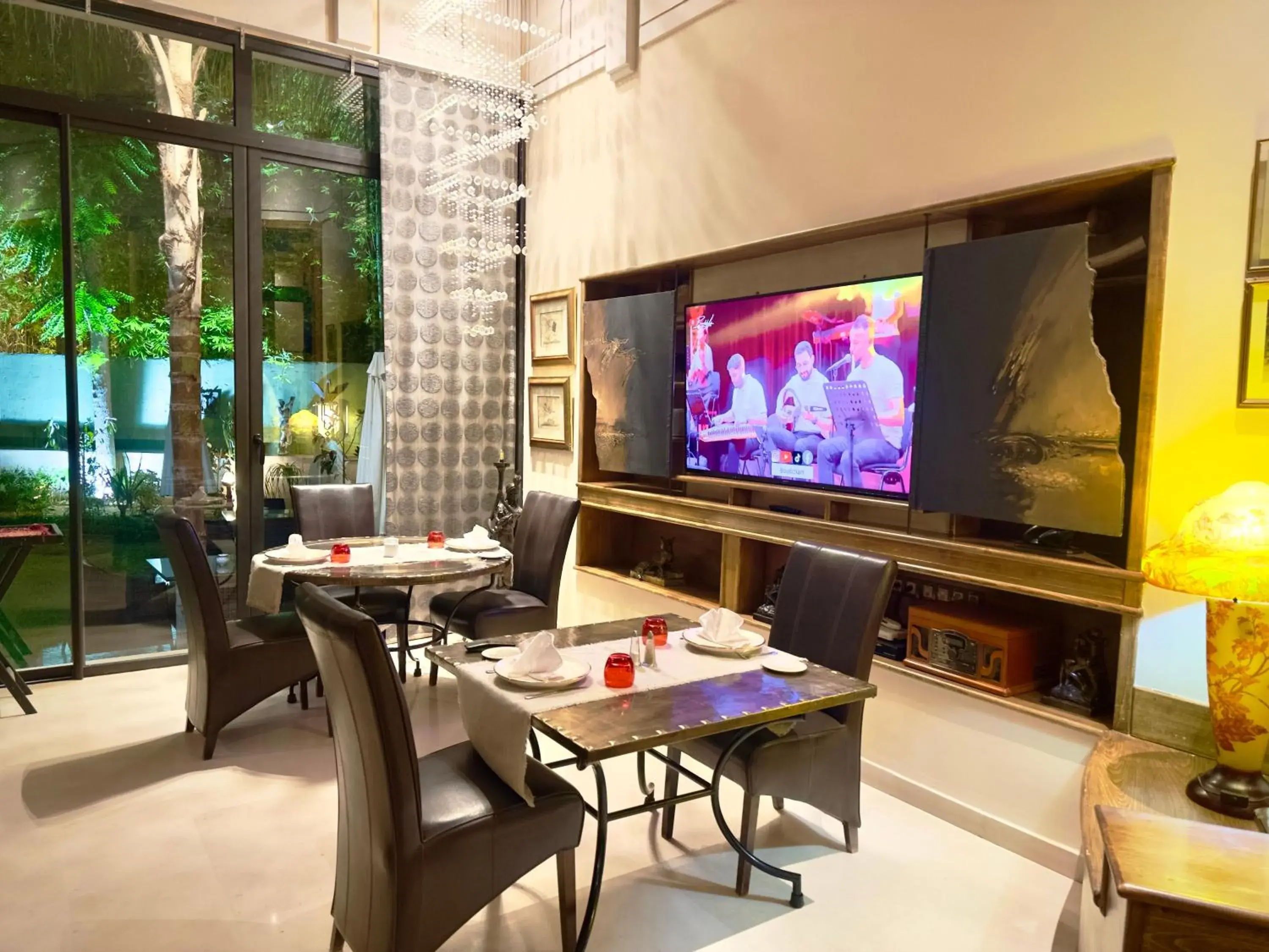 Restaurant/places to eat in Sillage Palace Sky & Spa Restaurant/places to eat in Sillage Palace Sky & Spa