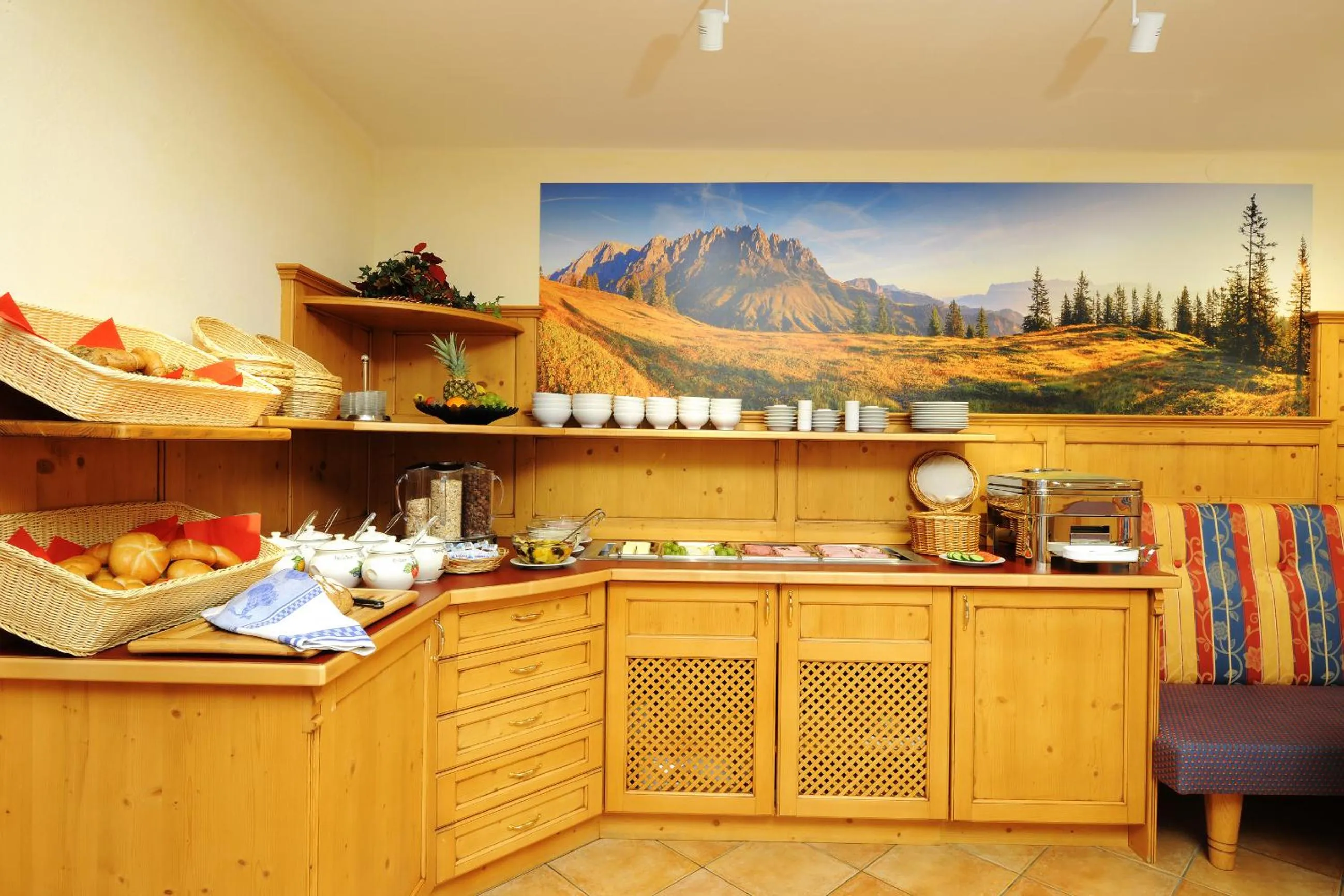 Restaurant/places to eat in Aparthotel Kristall