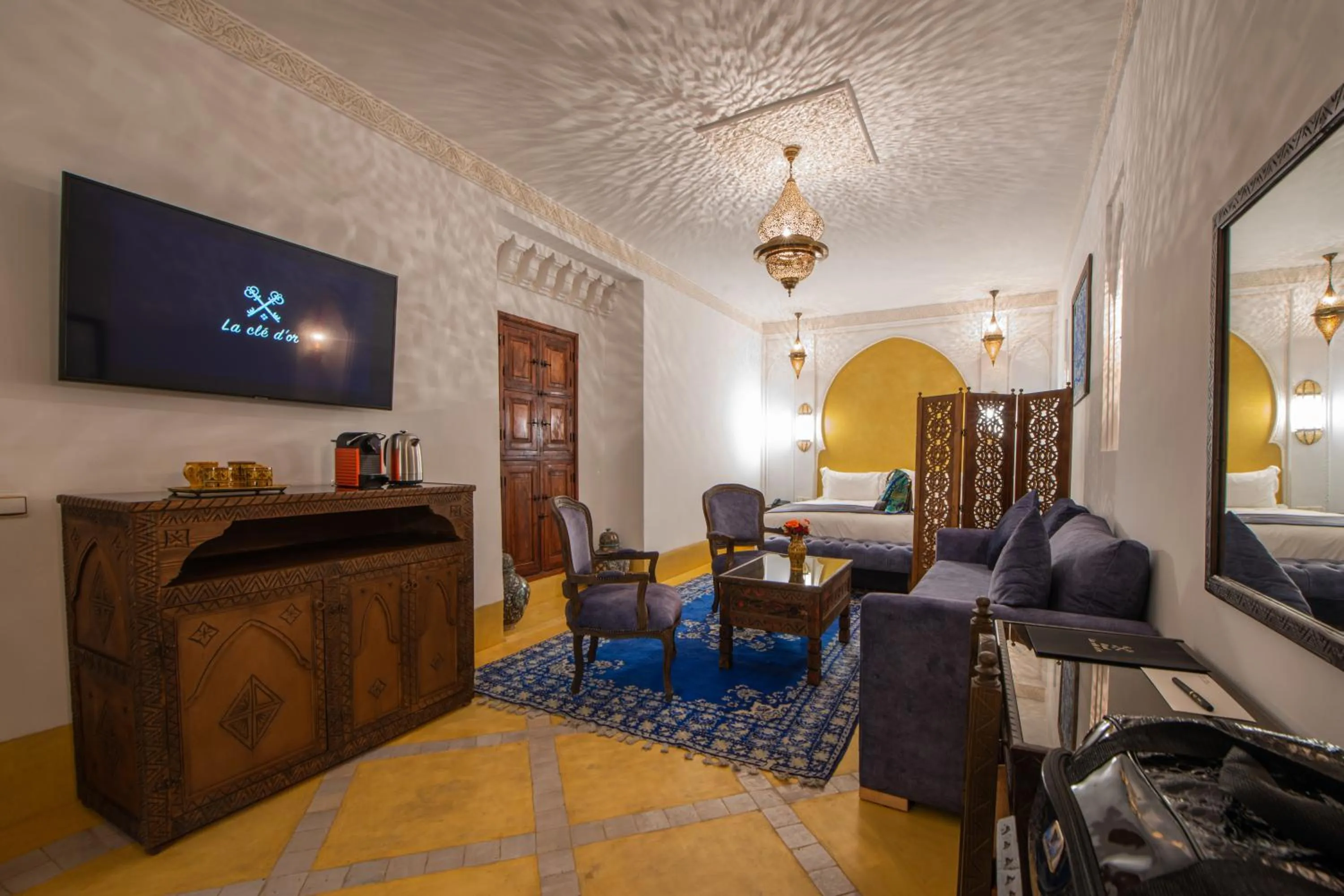 Living room in Riad la clé d'or & spa