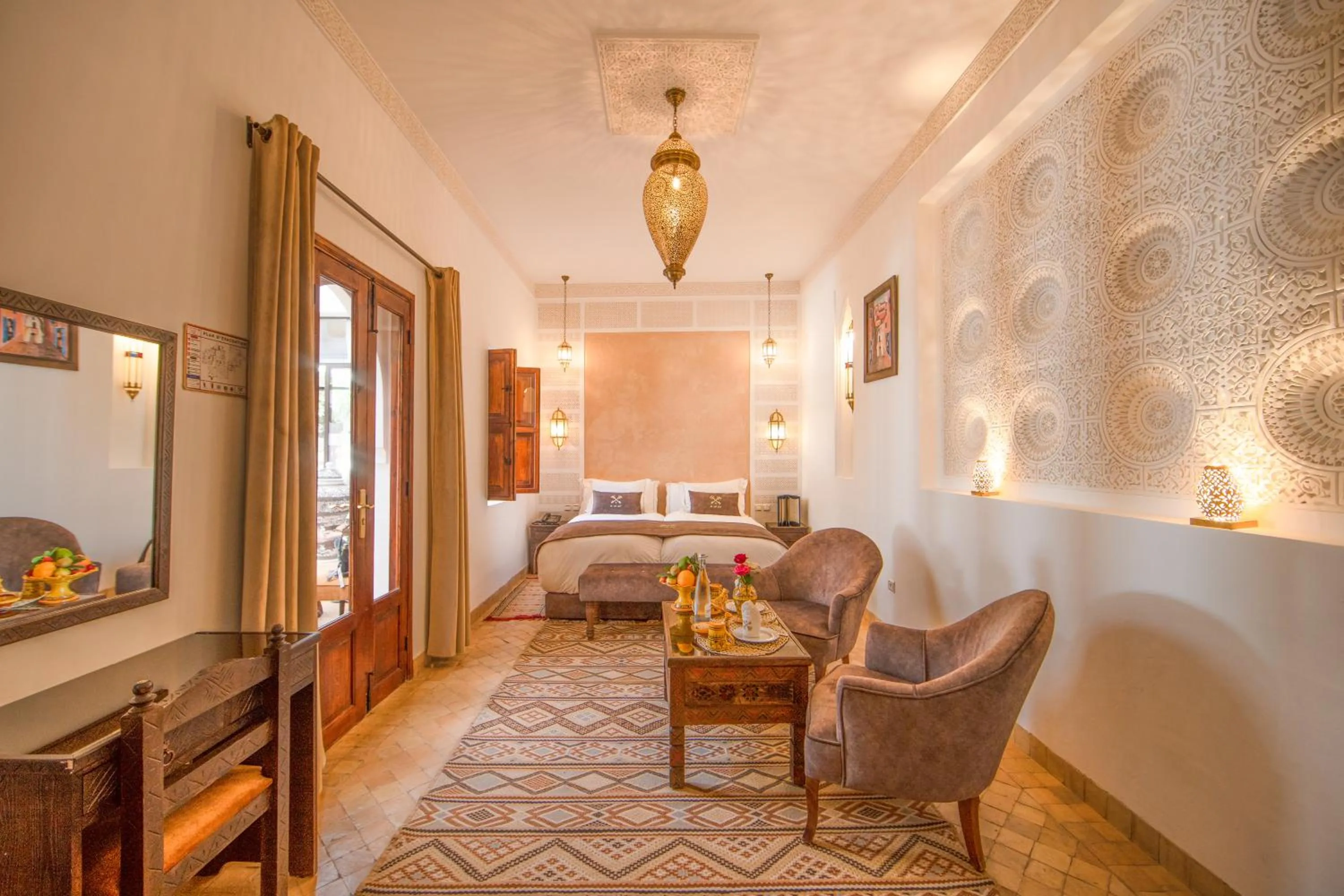 Bedroom, Bed in Riad la clé d'or & spa