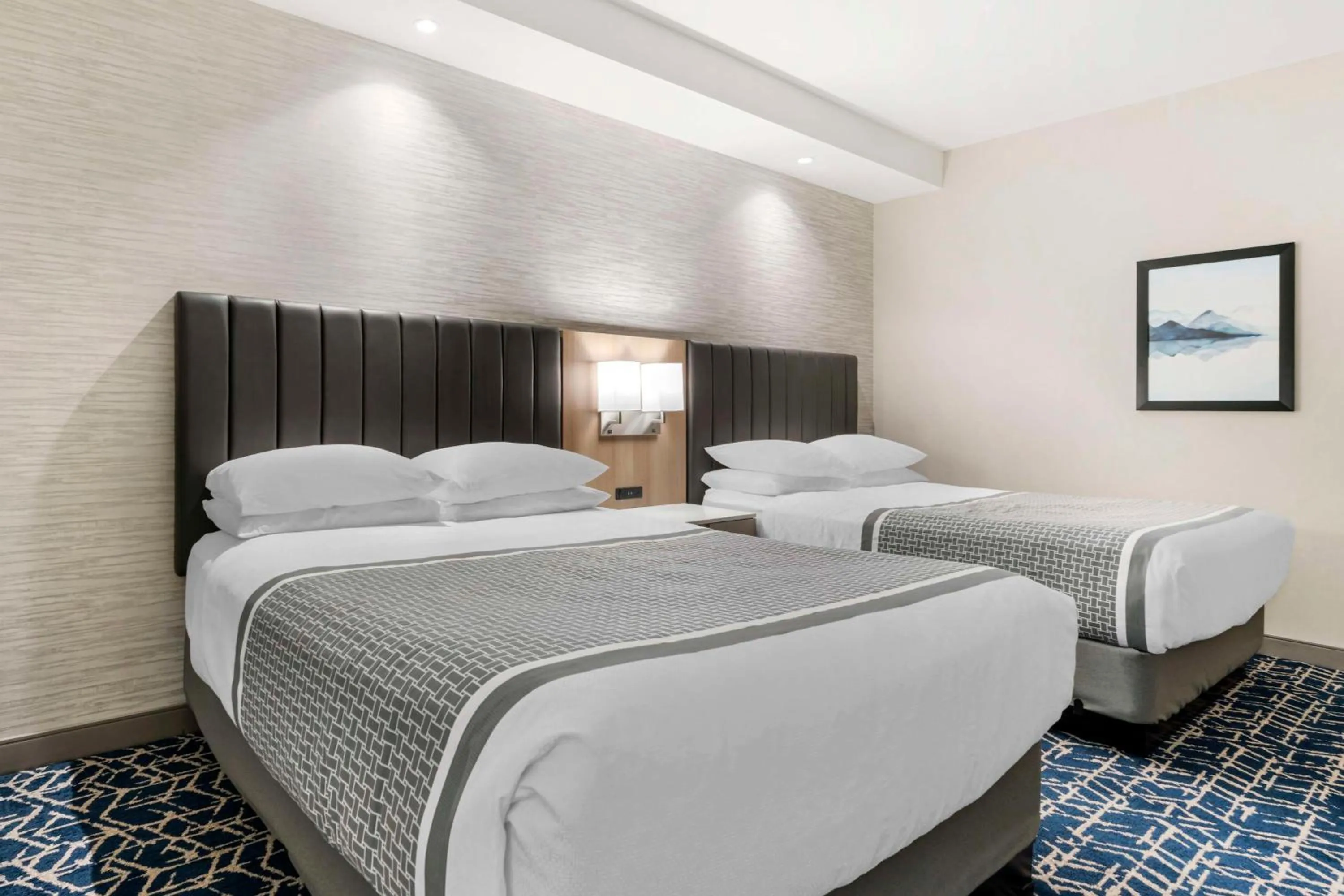 Bedroom, Bed in Best Western Premier Route 97 Vernon