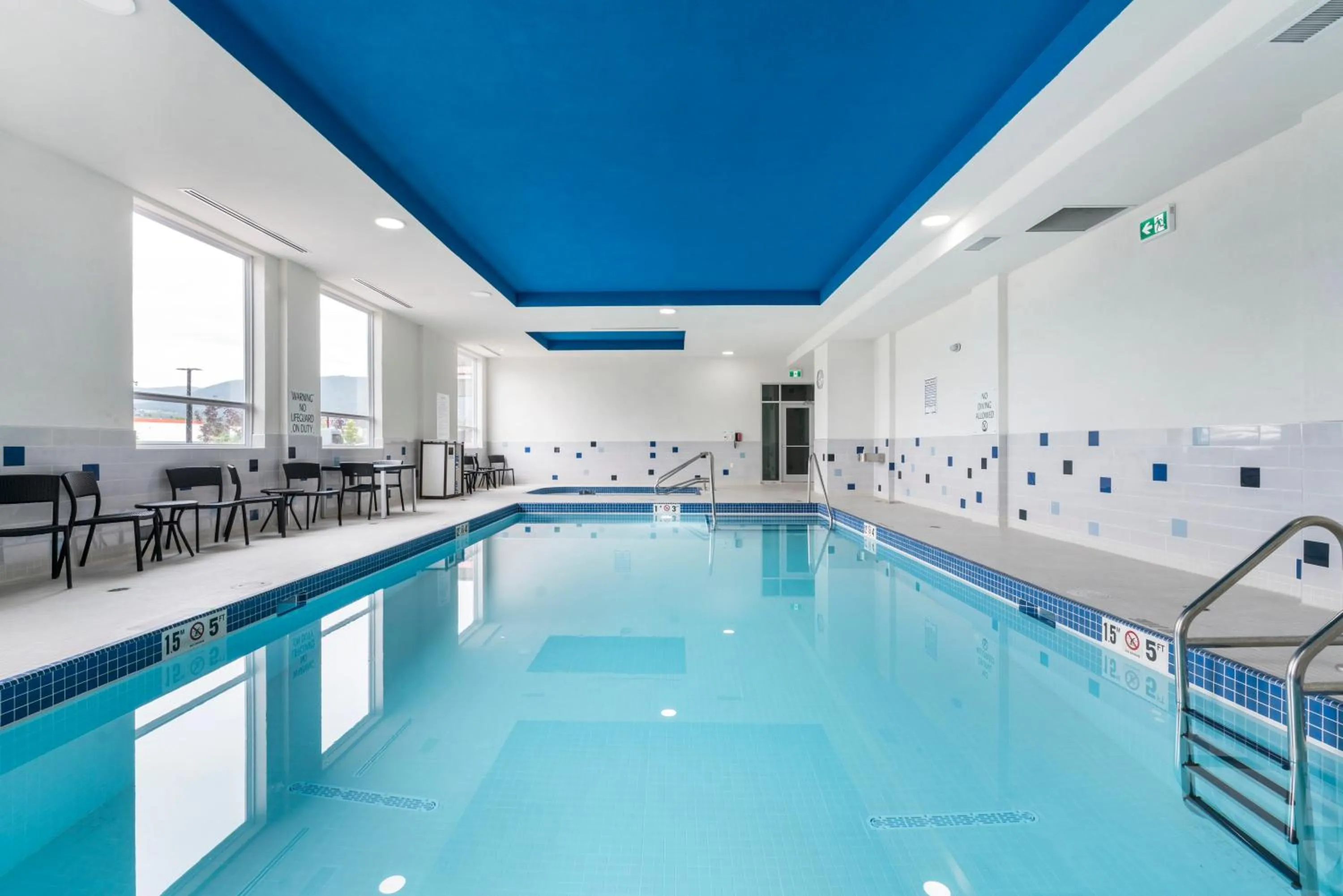 Hot Tub in Best Western Premier Route 97 Vernon