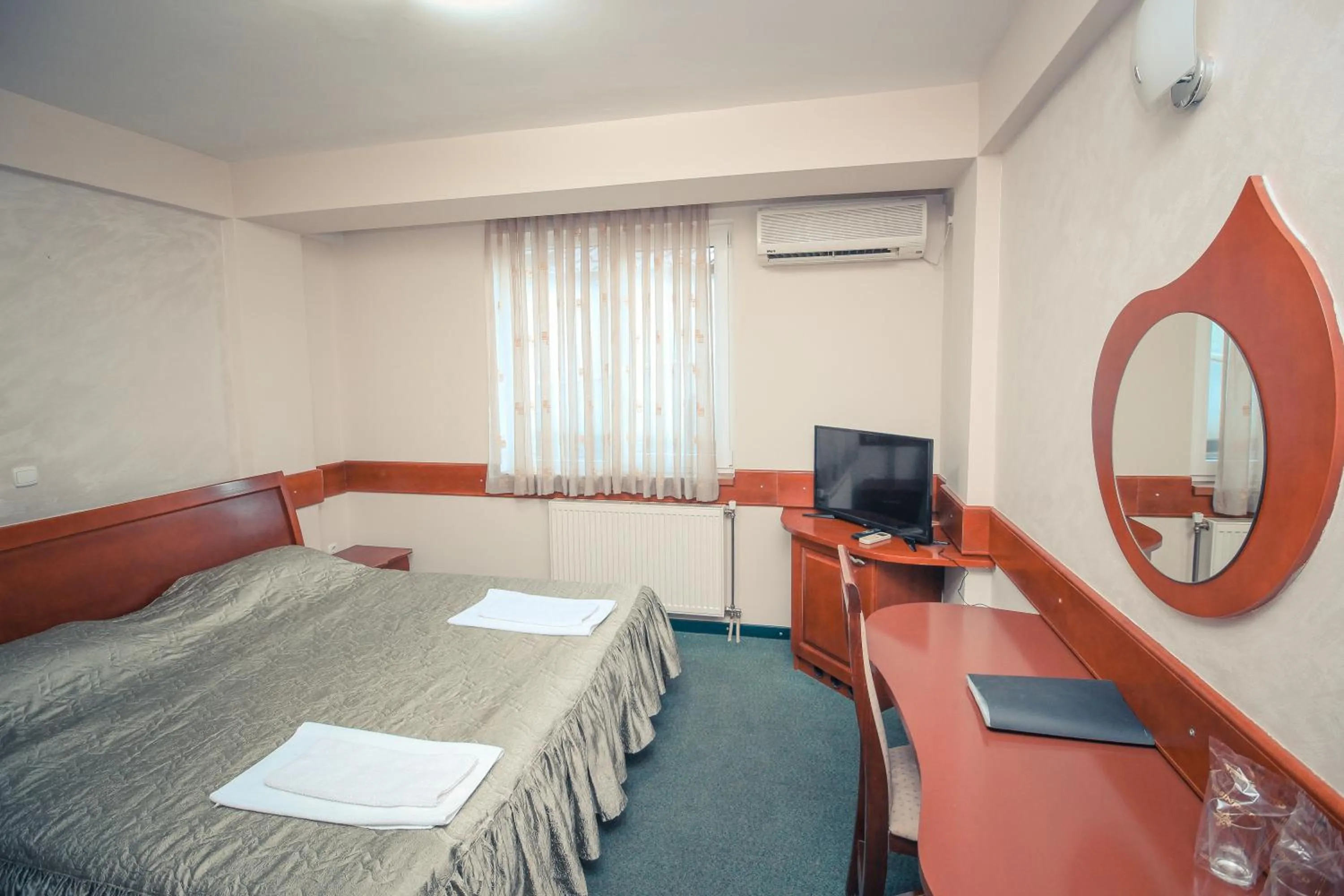 Photo of the whole room in Hotel Cingo