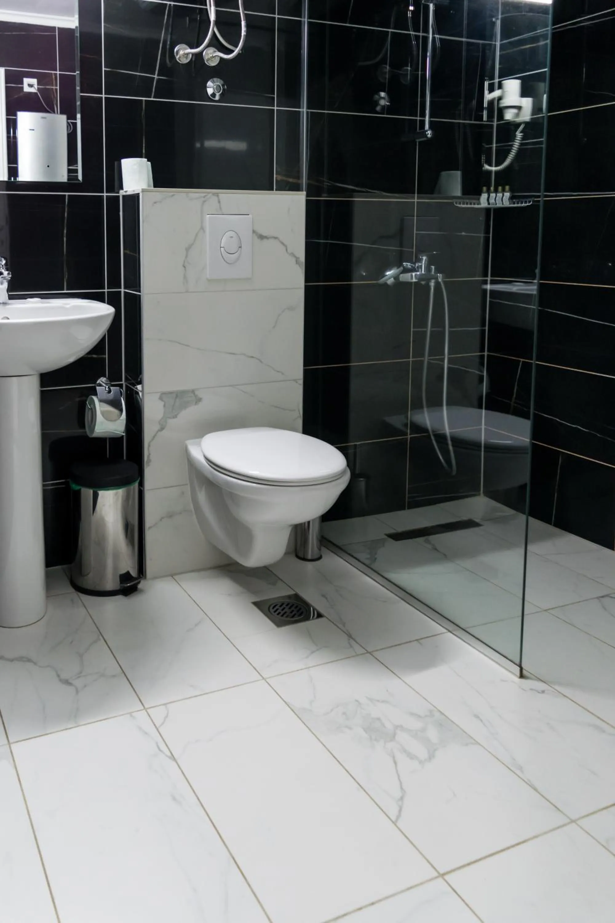 Bathroom in Hotel Cingo