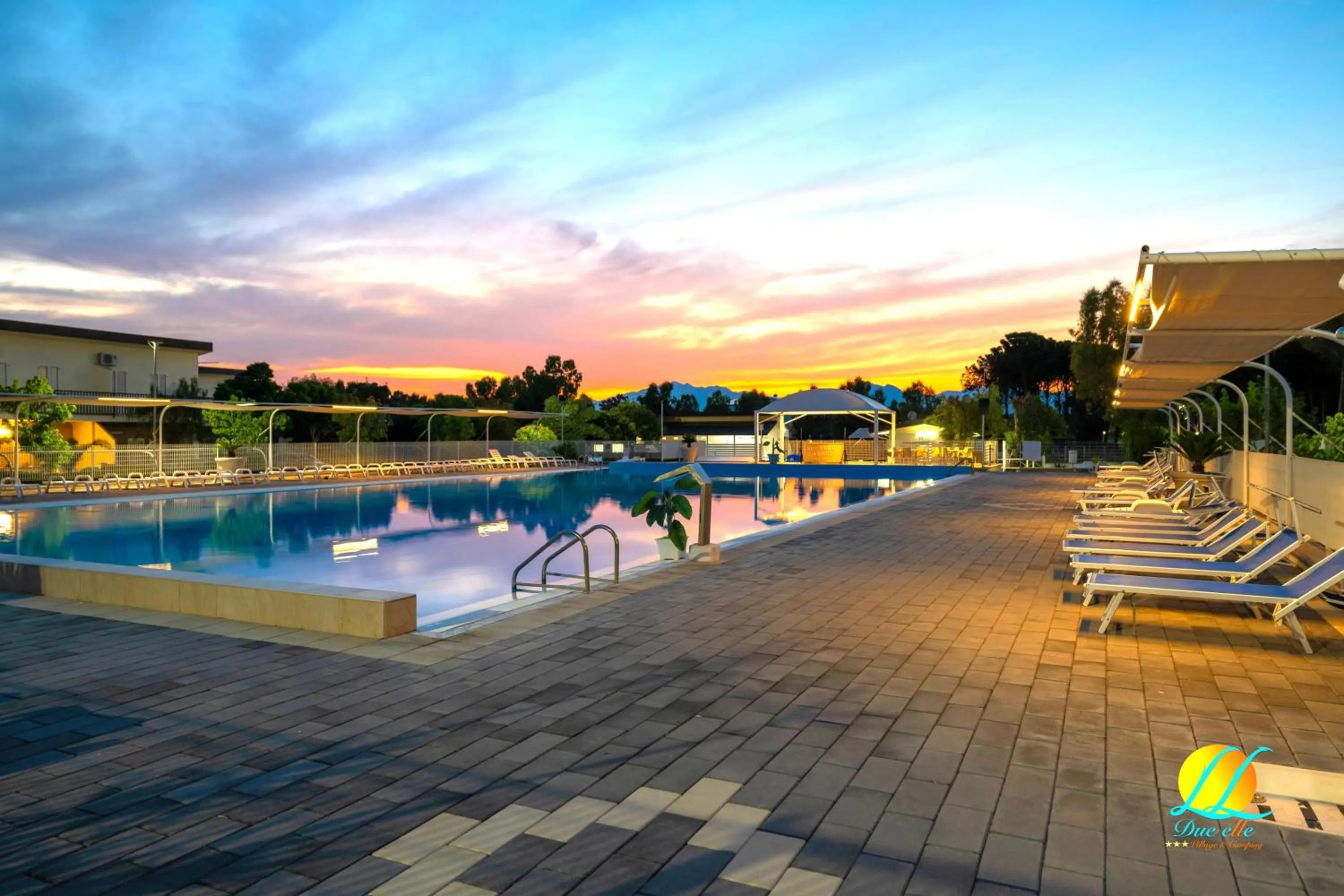 Swimming pool in Village Due Elle