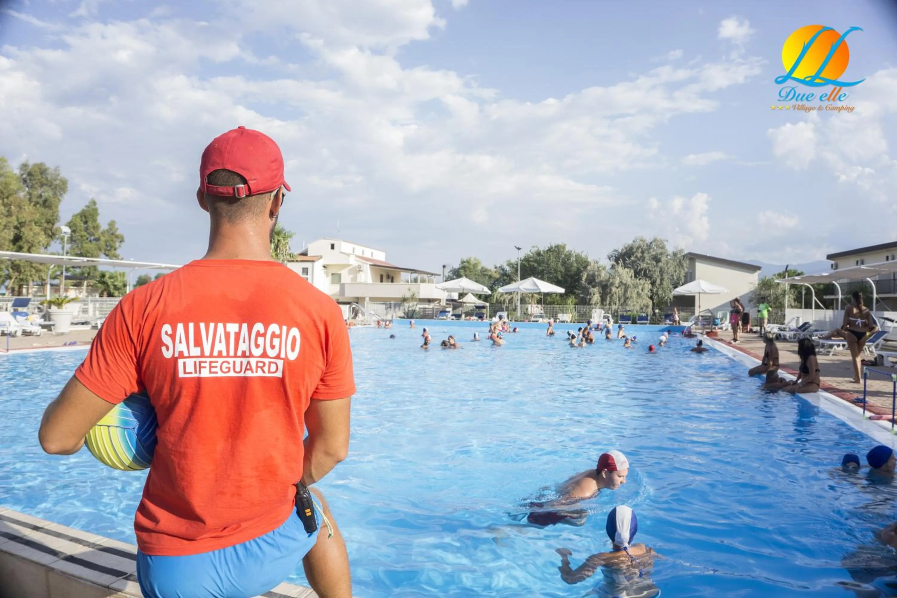 Swimming pool in Village Due Elle