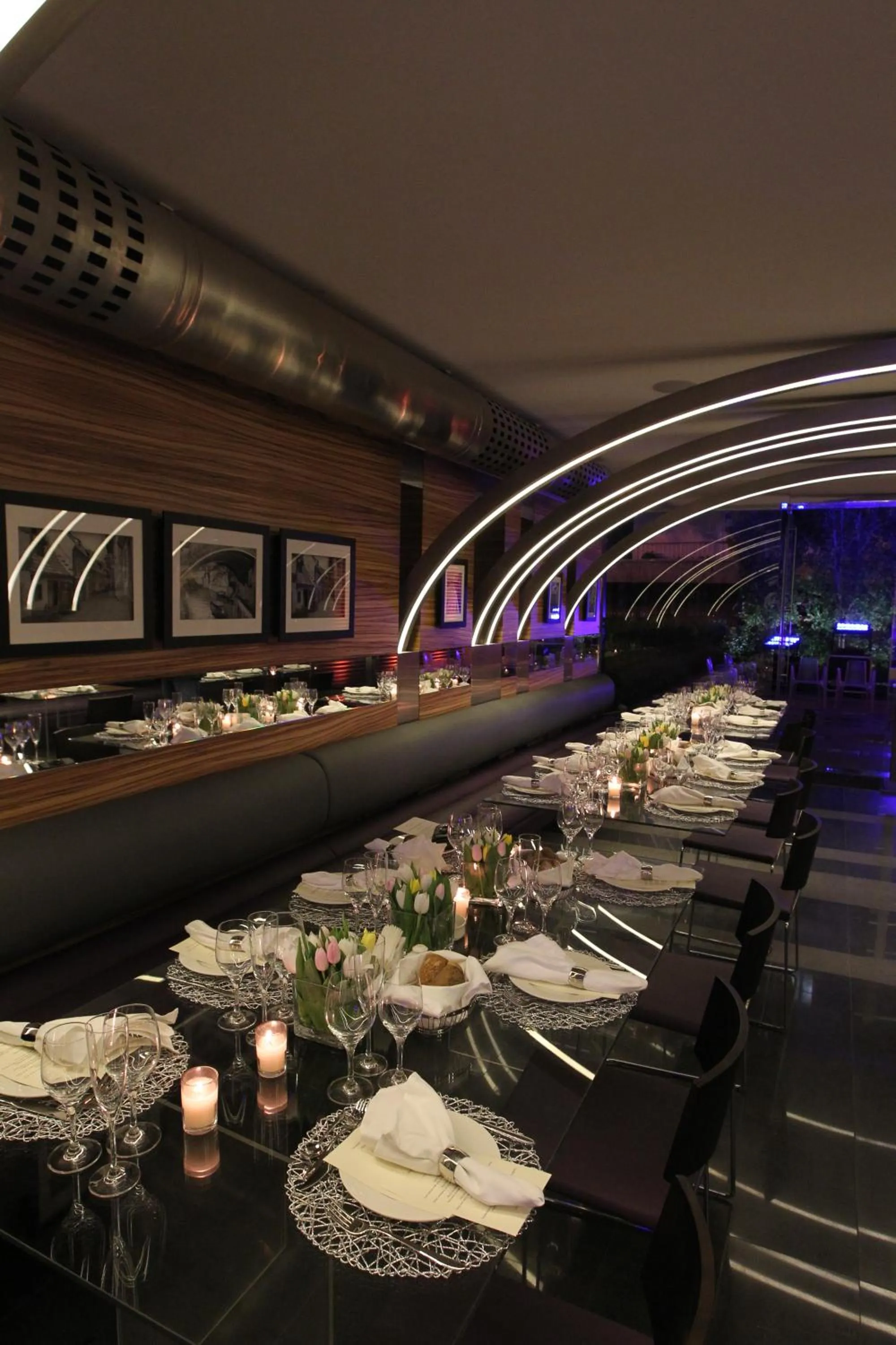 Restaurant/places to eat in Warwick Stone 55 Hotel Beirut