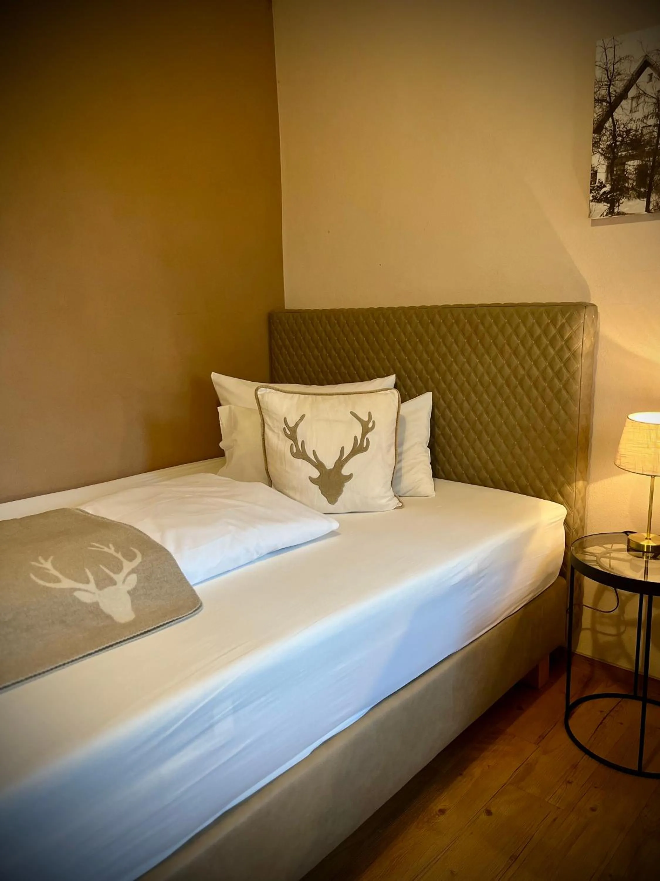 Bed in Landhotel Lindenhof