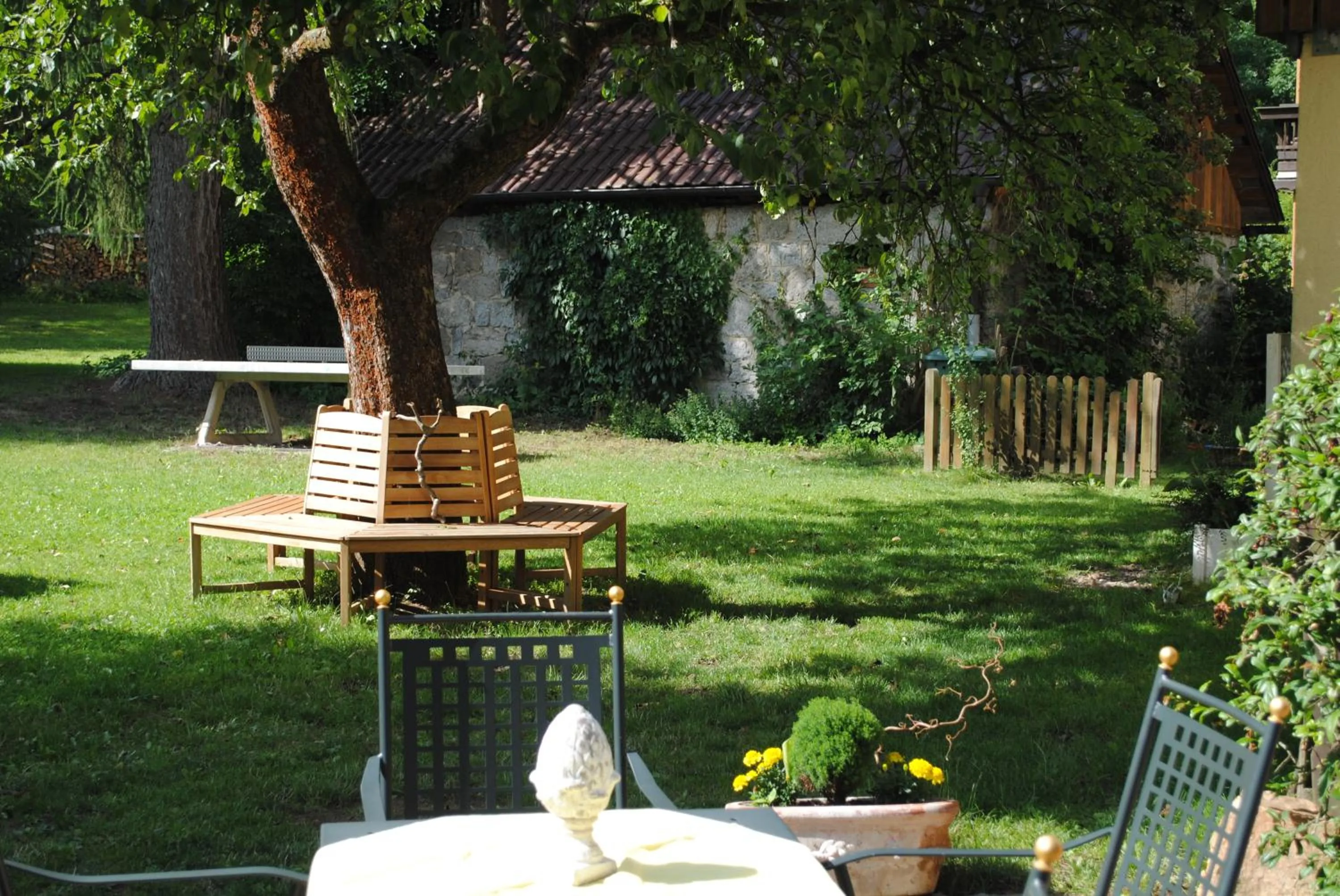 Garden in Landhotel Lindenhof