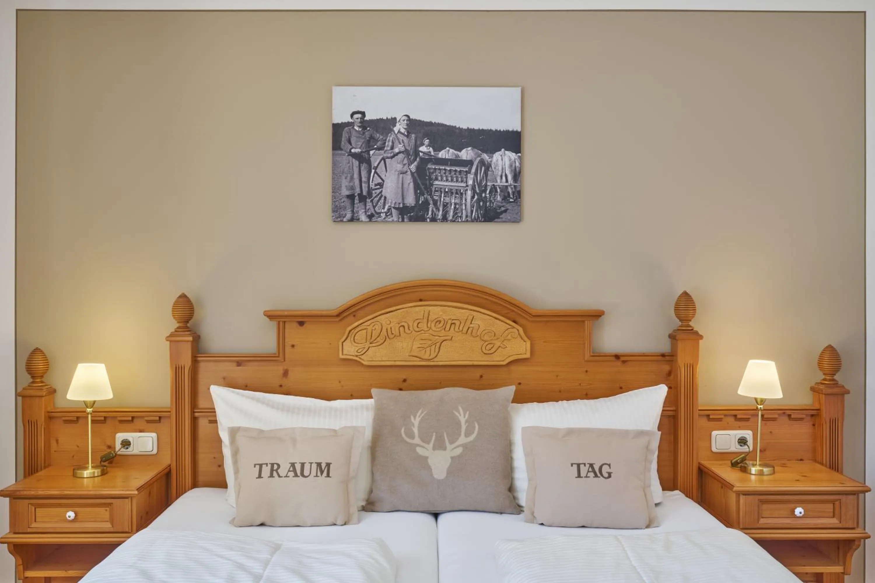 Bed in Landhotel Lindenhof