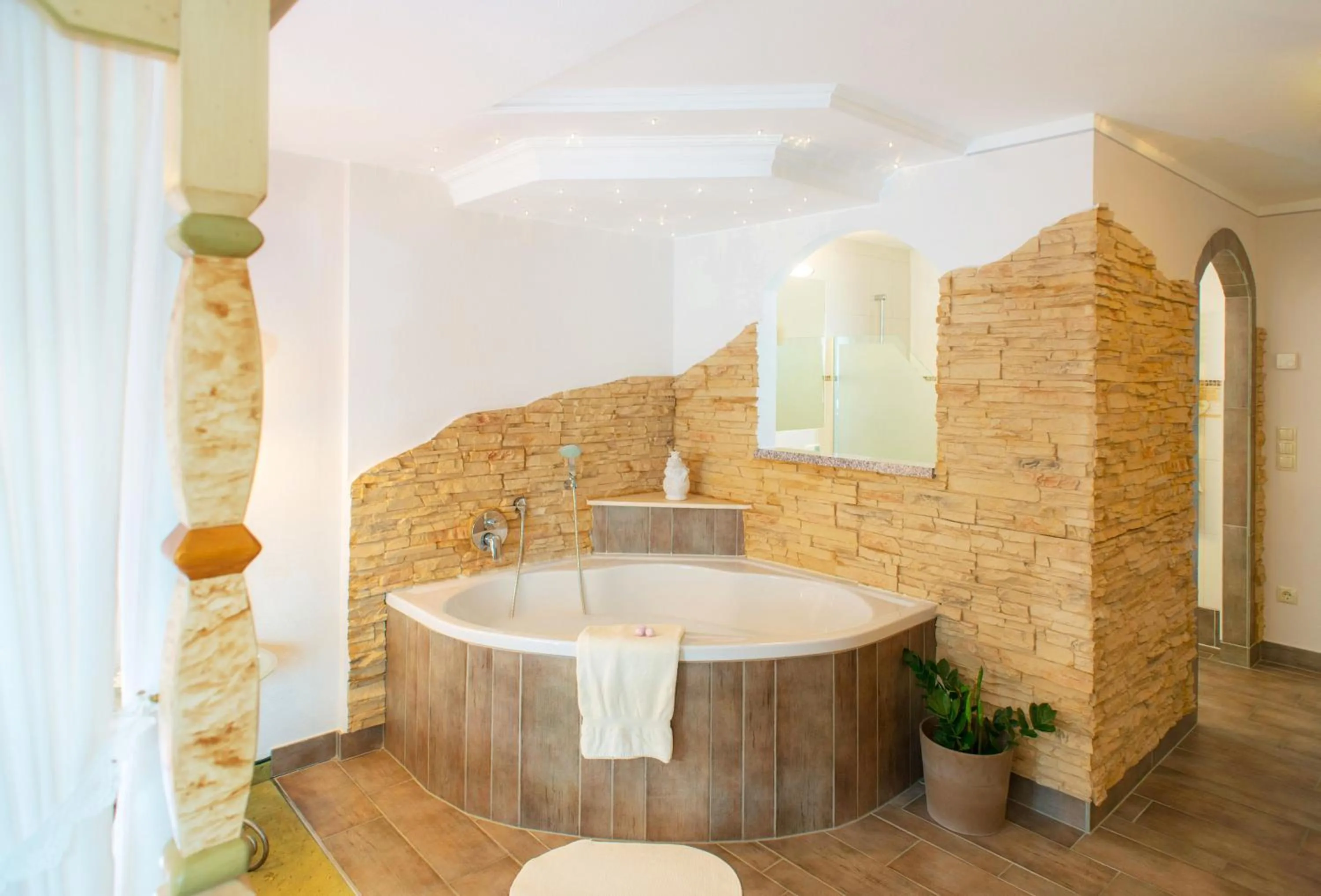 Bathroom in Hubengut Bed and Breakfast