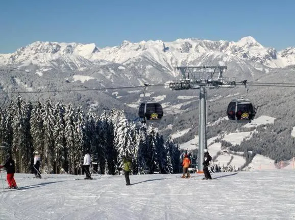 Skiing in Hubengut Bed and Breakfast
